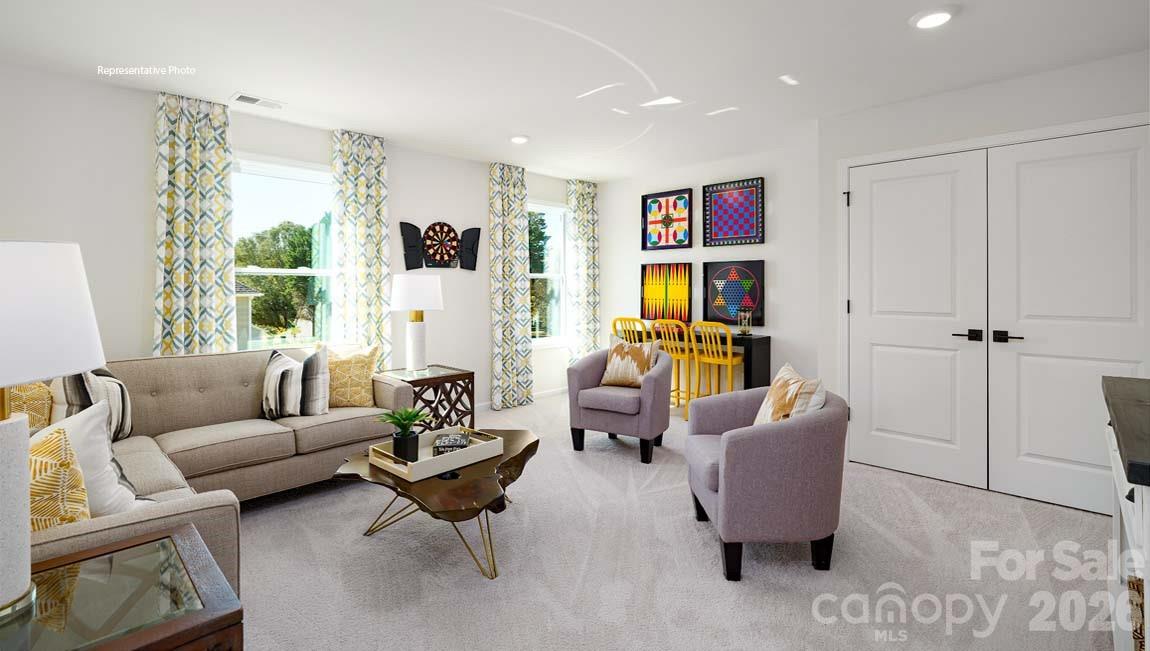 2887 Atwater Pond Circle — Denver
