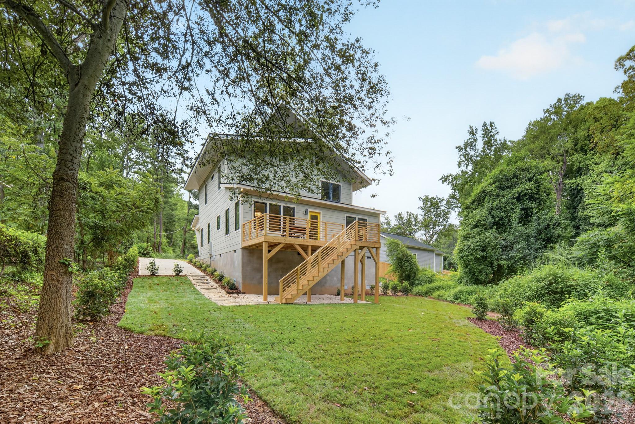 5151 Grafton Drive — Charlotte