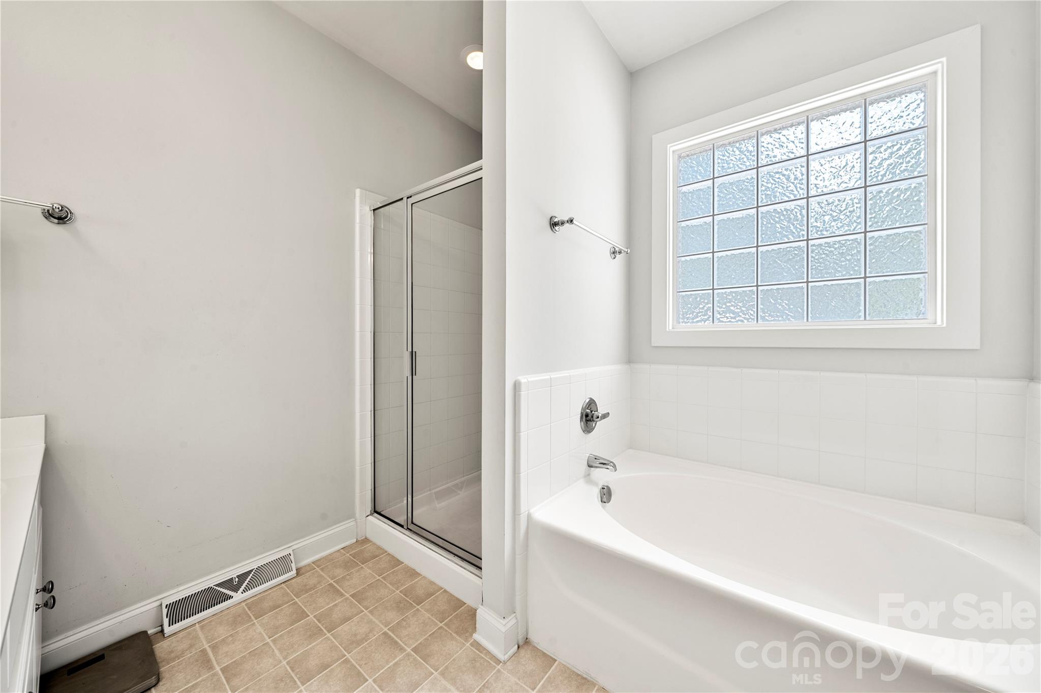 1255 Shadow Bend Drive — Tega Cay