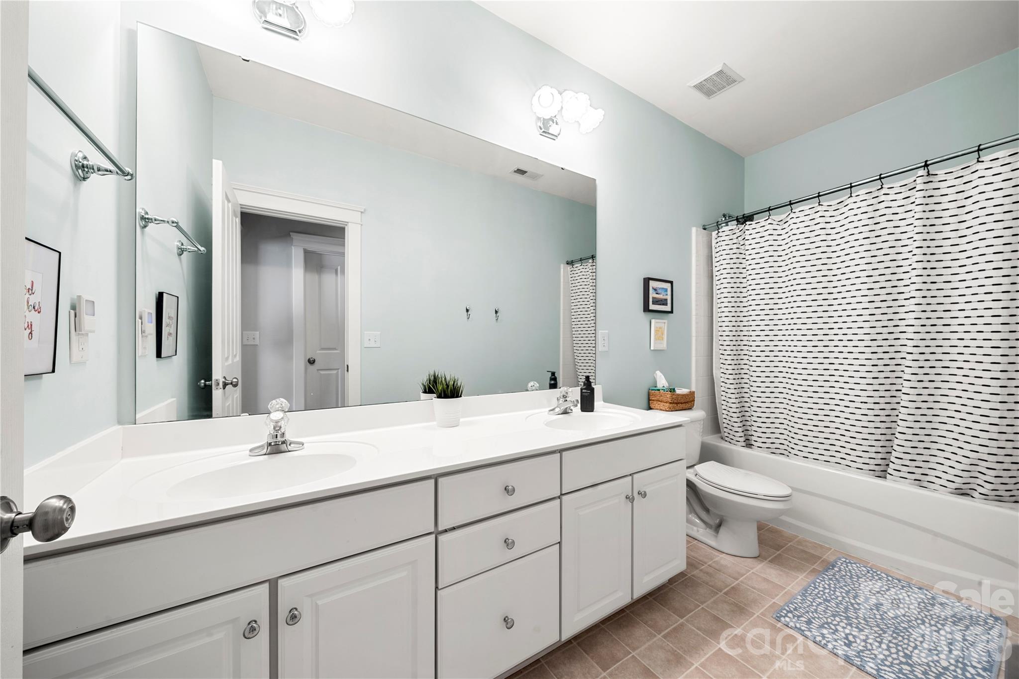 1255 Shadow Bend Drive — Tega Cay
