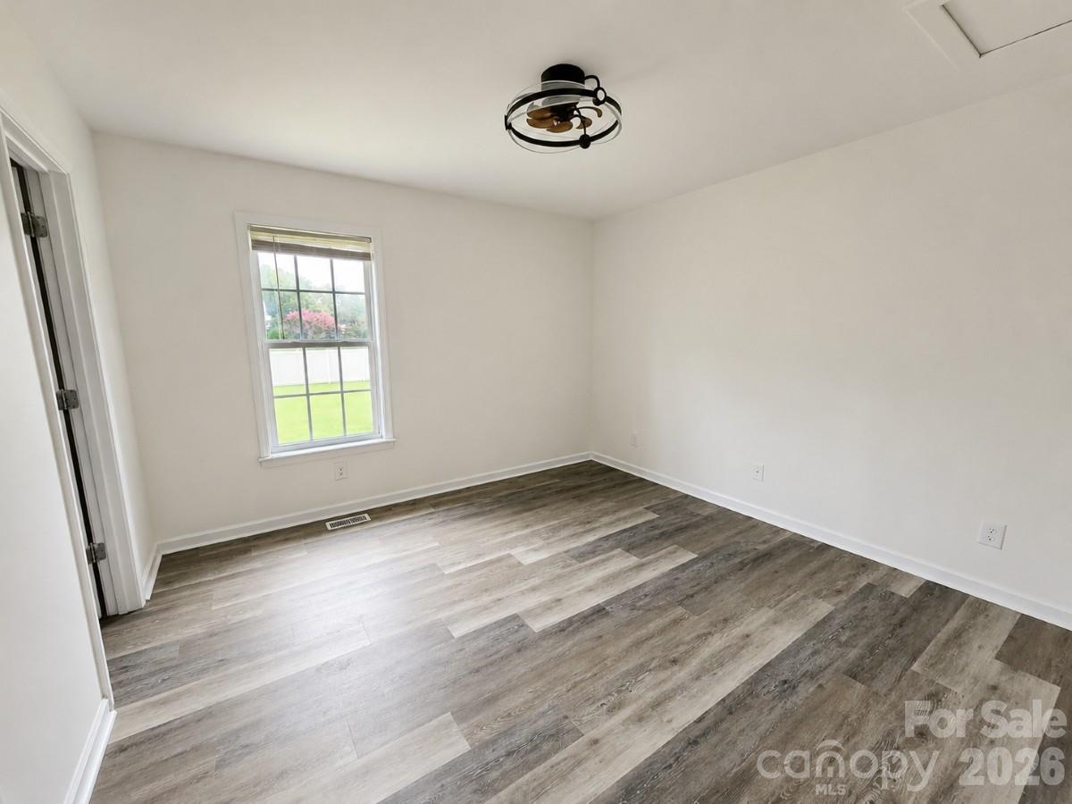 118 Oakwood Avenue — Salisbury