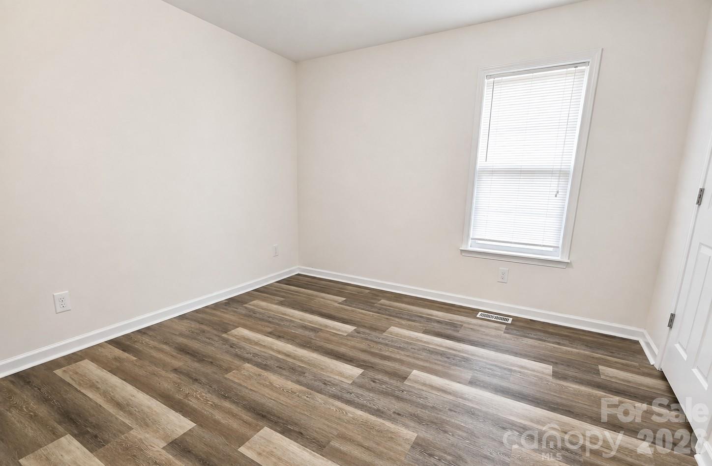 118 Oakwood Avenue — Salisbury
