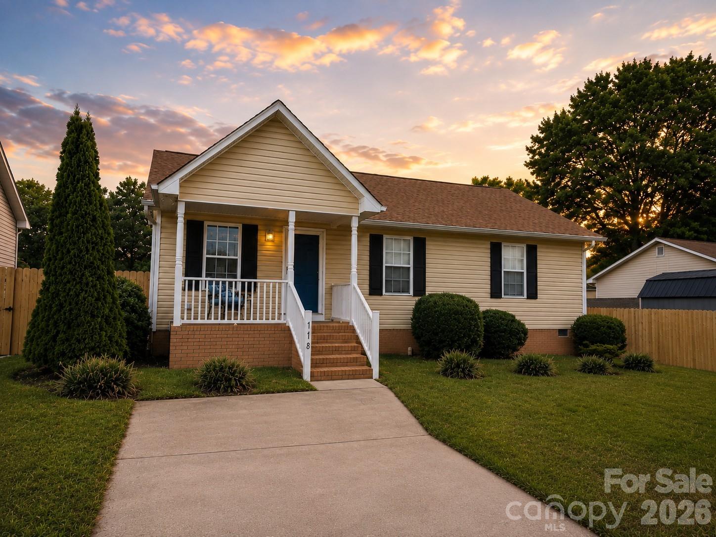 118 Oakwood Avenue — Salisbury