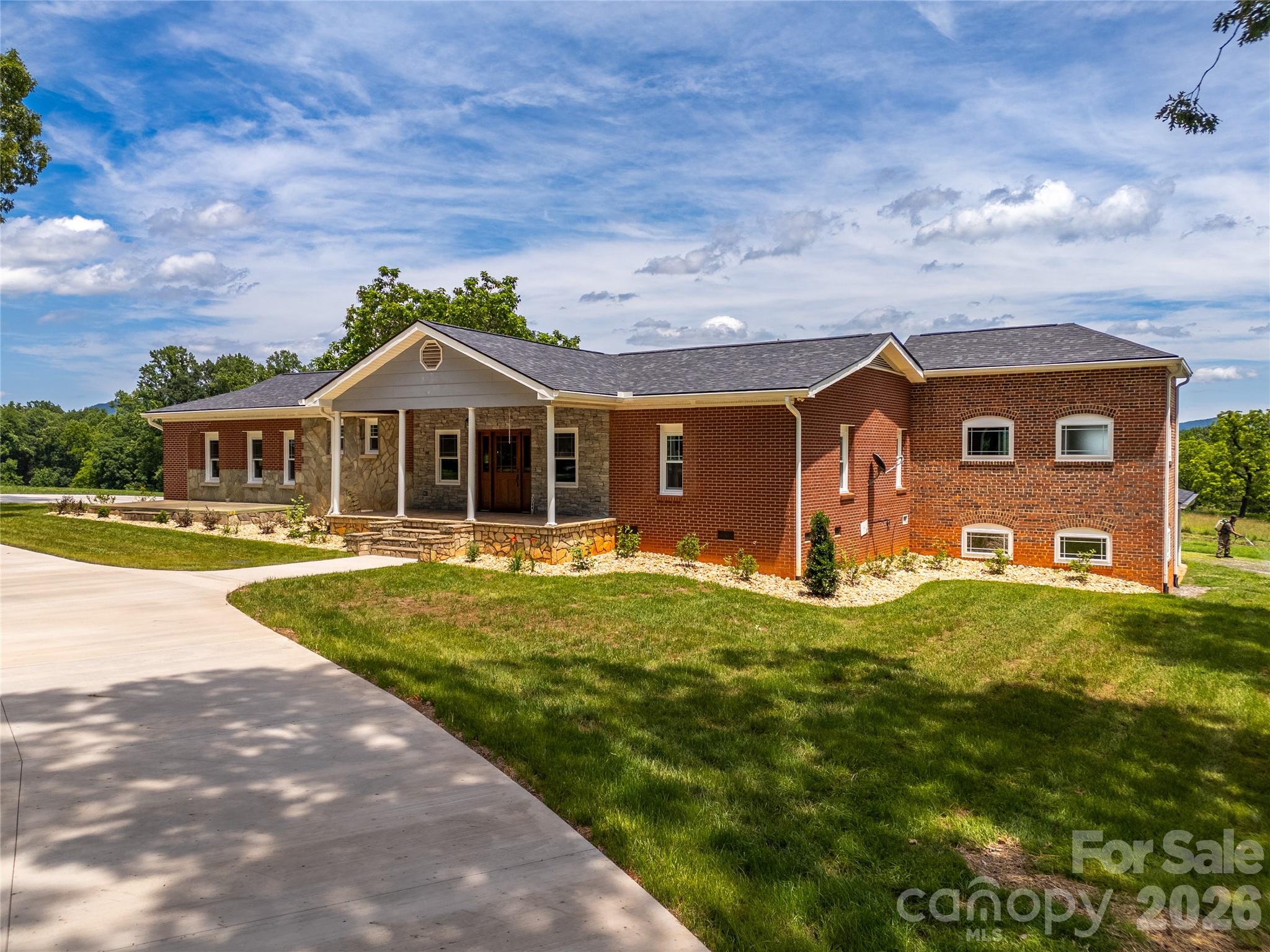 3384 US 64 Highway — Rutherfordton