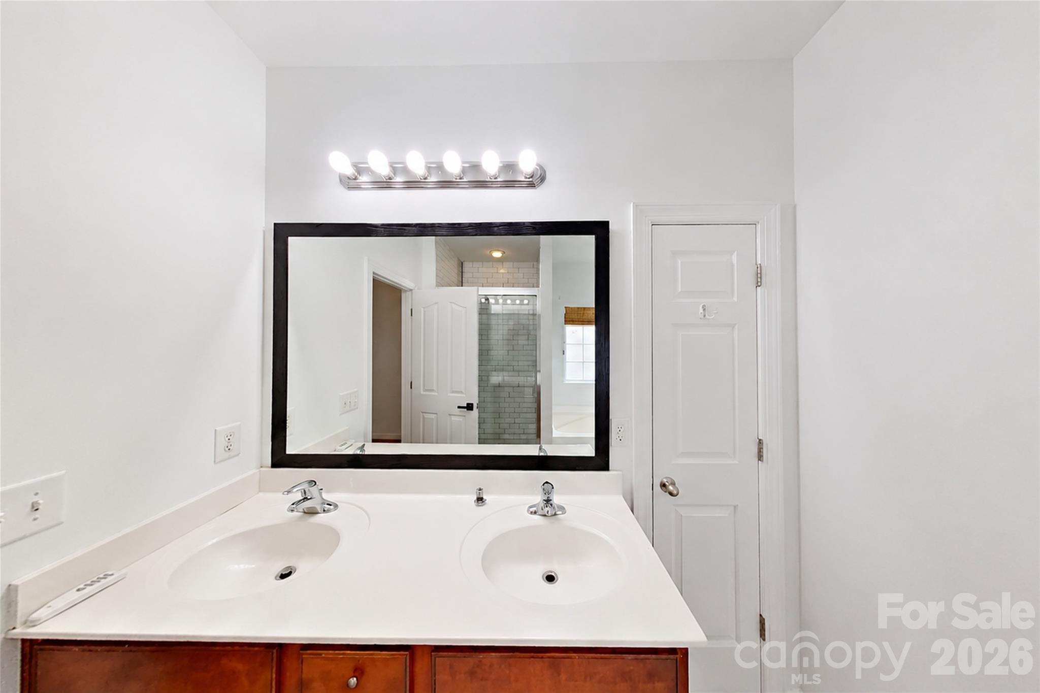 104 Planters Drive — Statesville