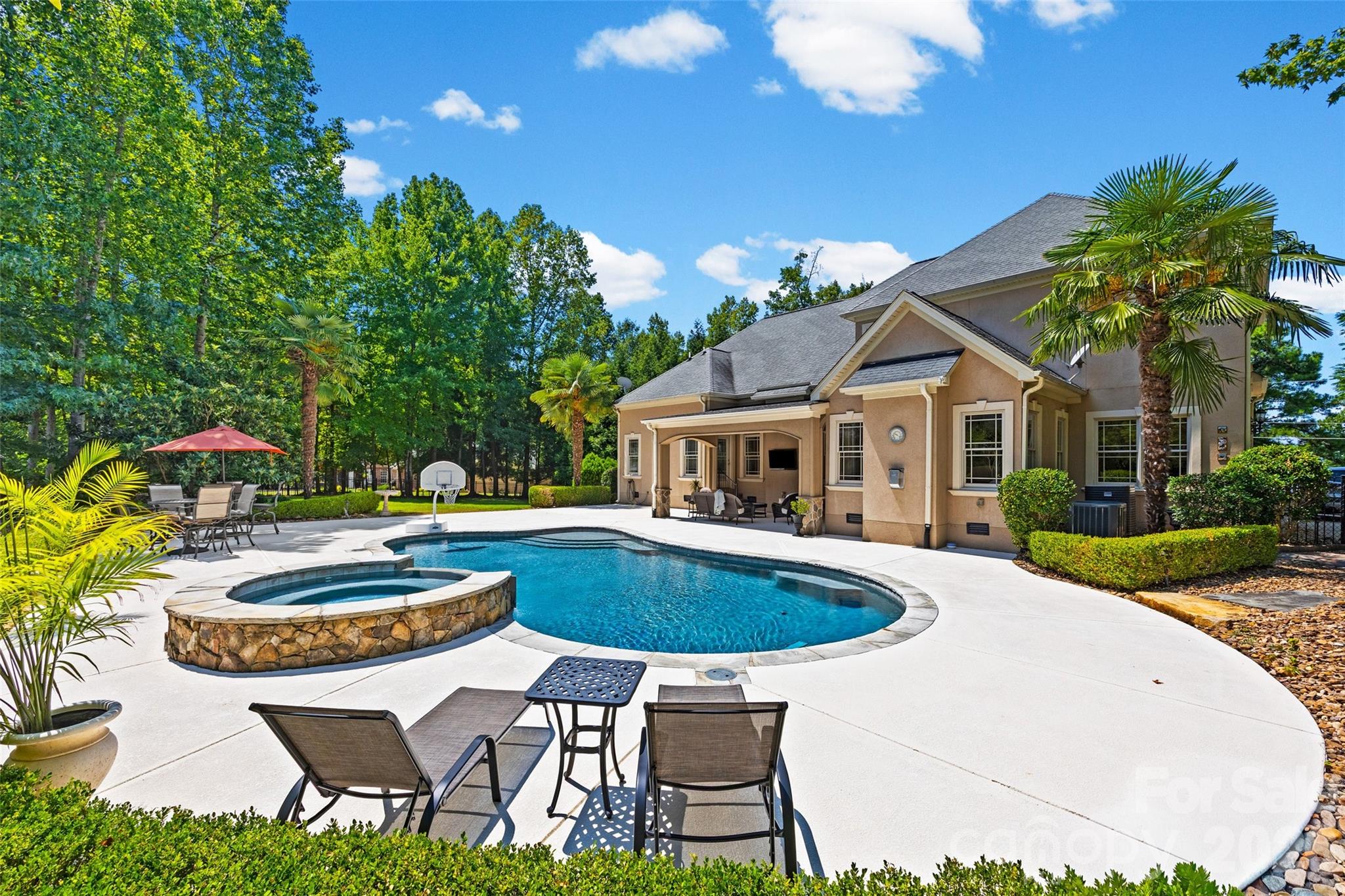 260 Indian Trail — Mooresville