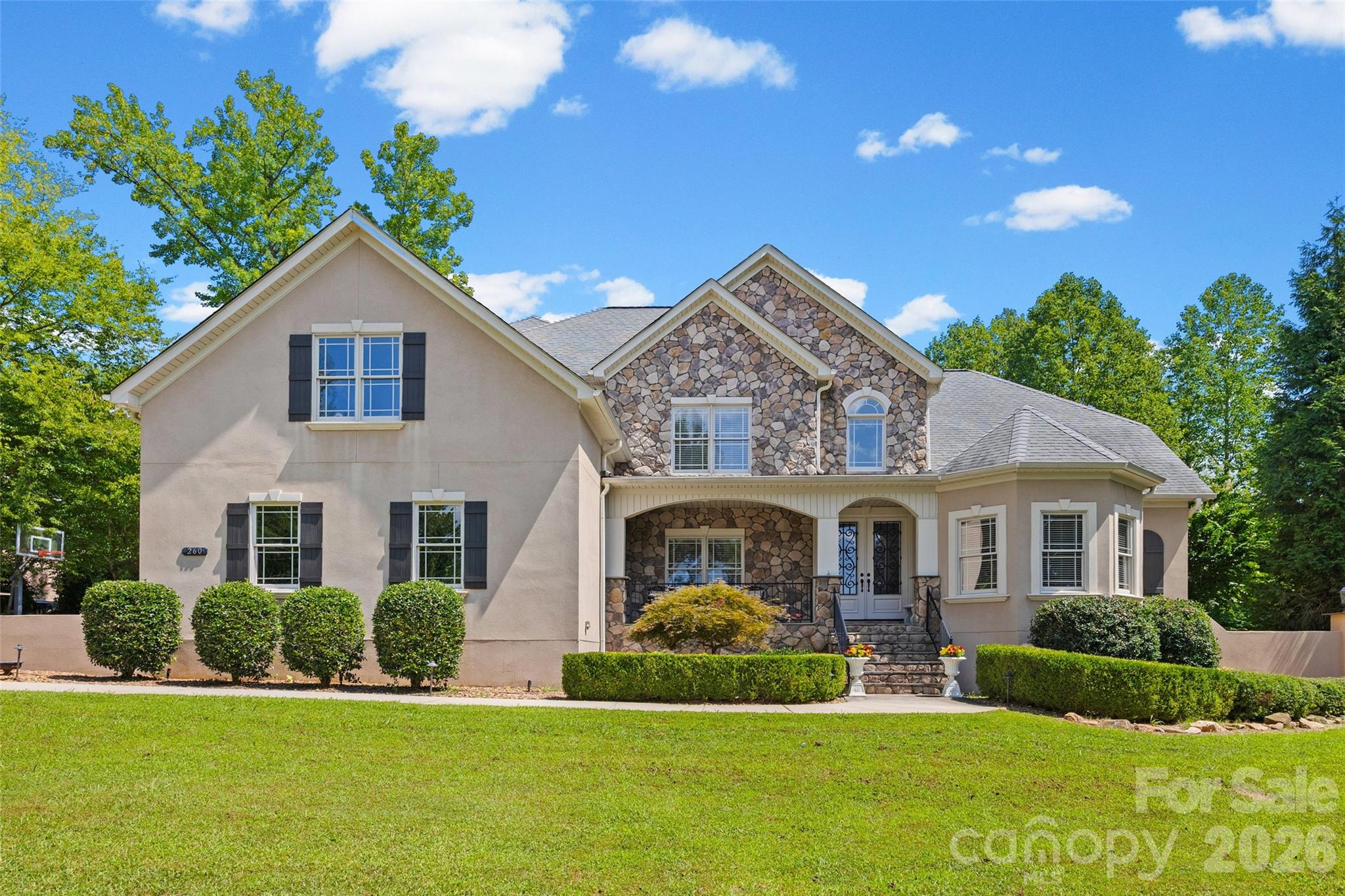 260 Indian Trail — Mooresville