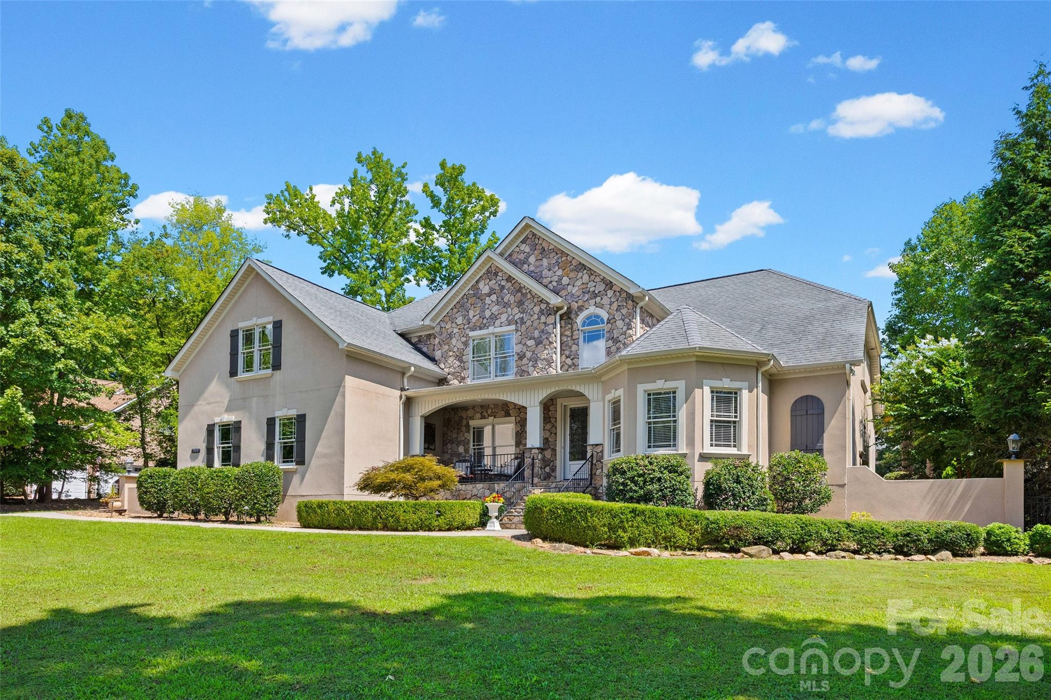 260 Indian Trail — Mooresville