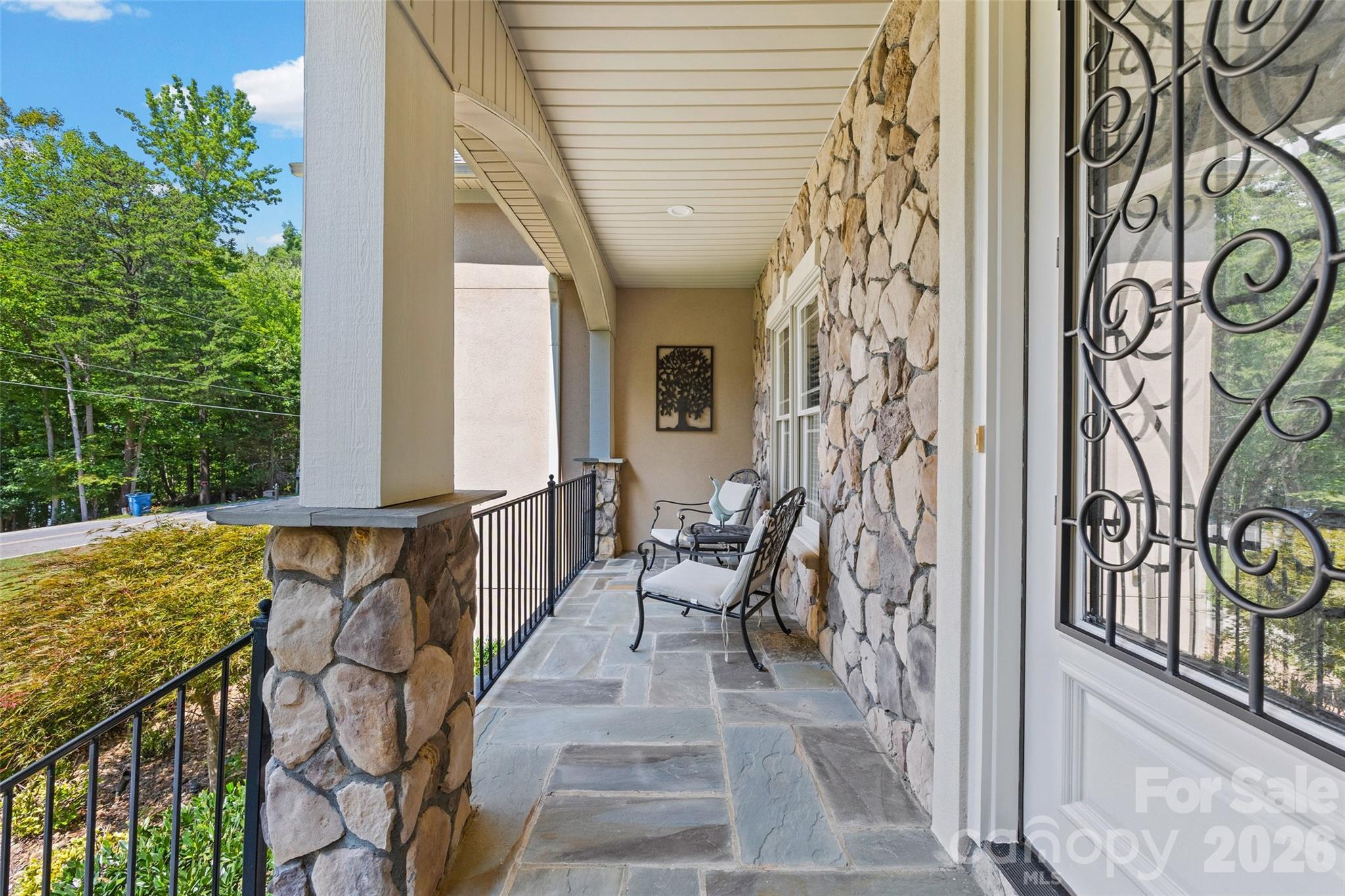 260 Indian Trail — Mooresville