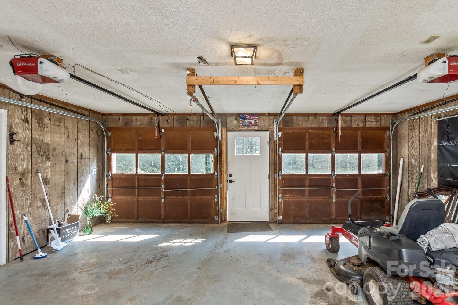 94 Stone Drive — Marion