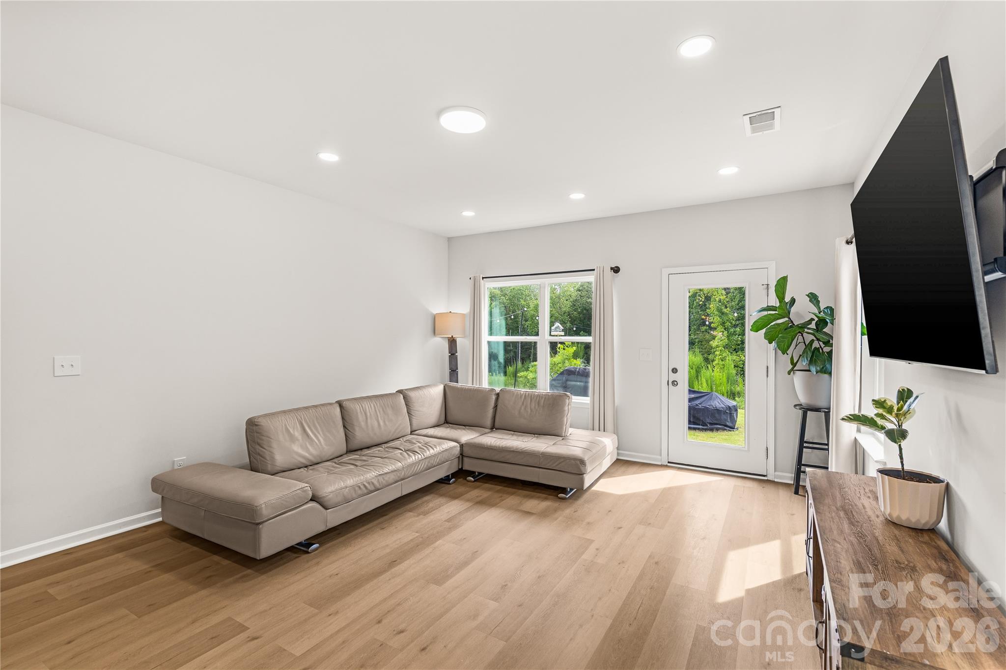 9022 Evercrisp Lane — Charlotte