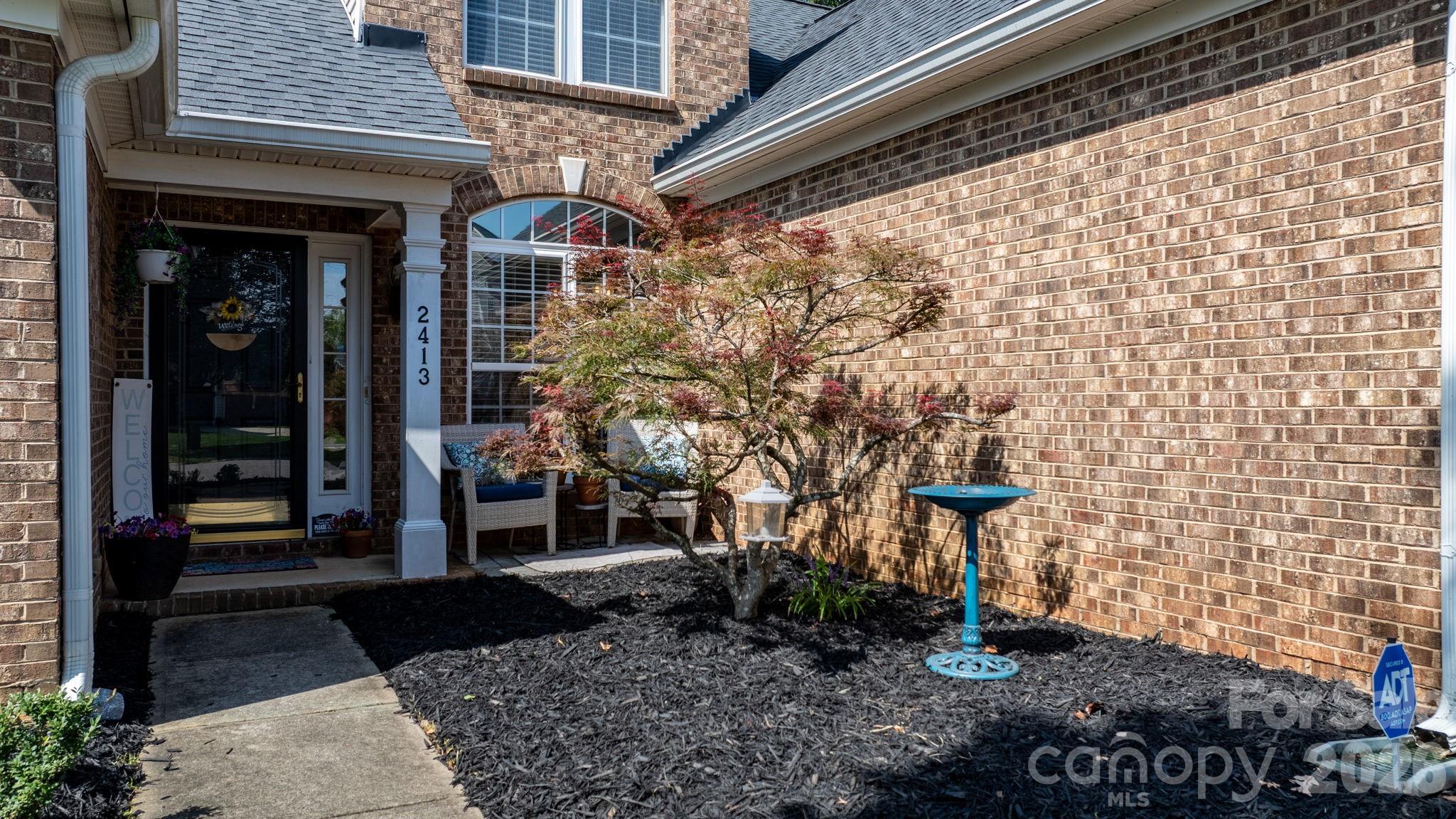2413 Smith Cove Road — Denver