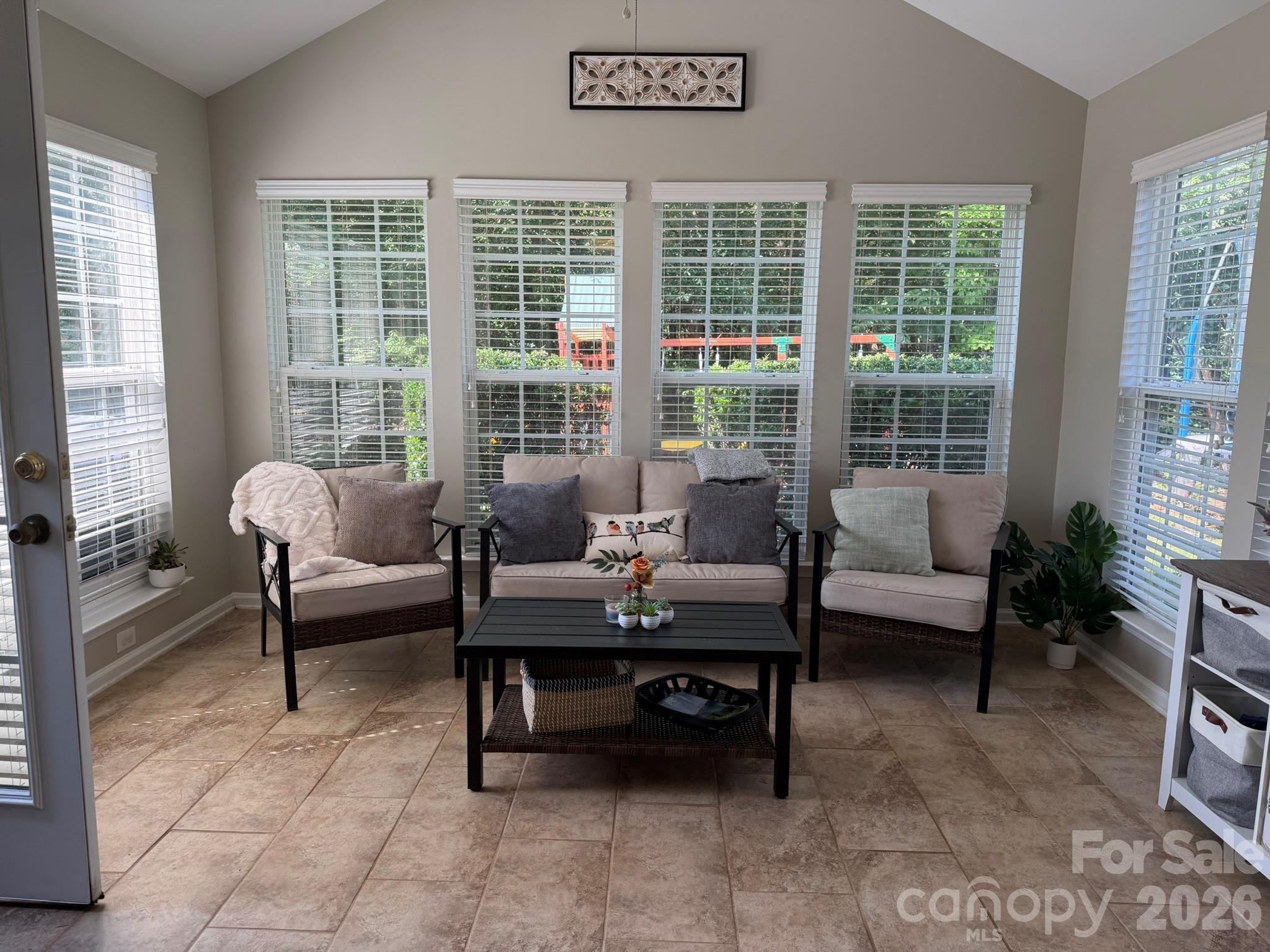 2413 Smith Cove Road — Denver