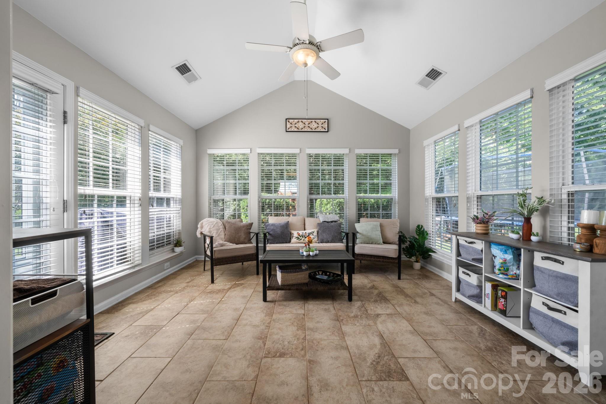 2413 Smith Cove Road — Denver