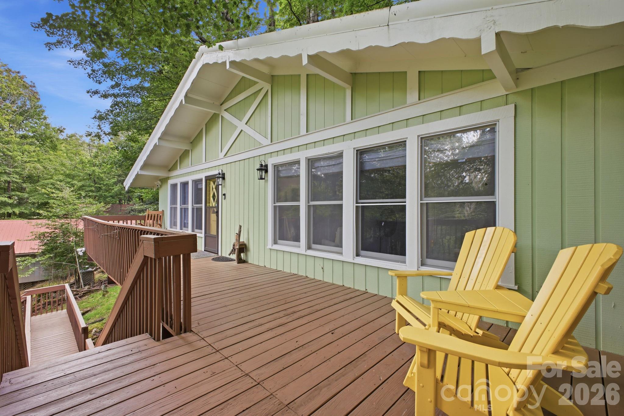 242 Charter Hills Road — Beech Mountain
