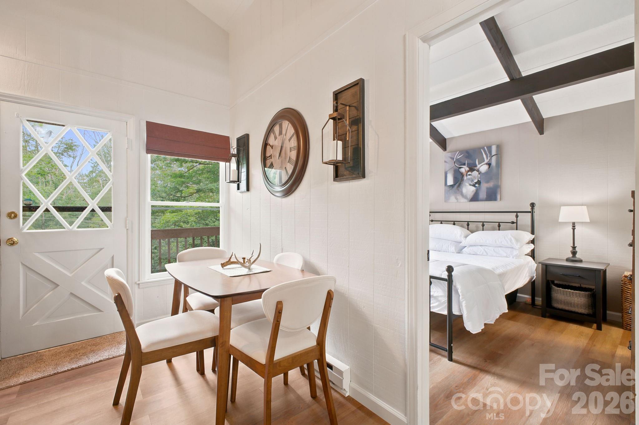 242 Charter Hills Road — Beech Mountain