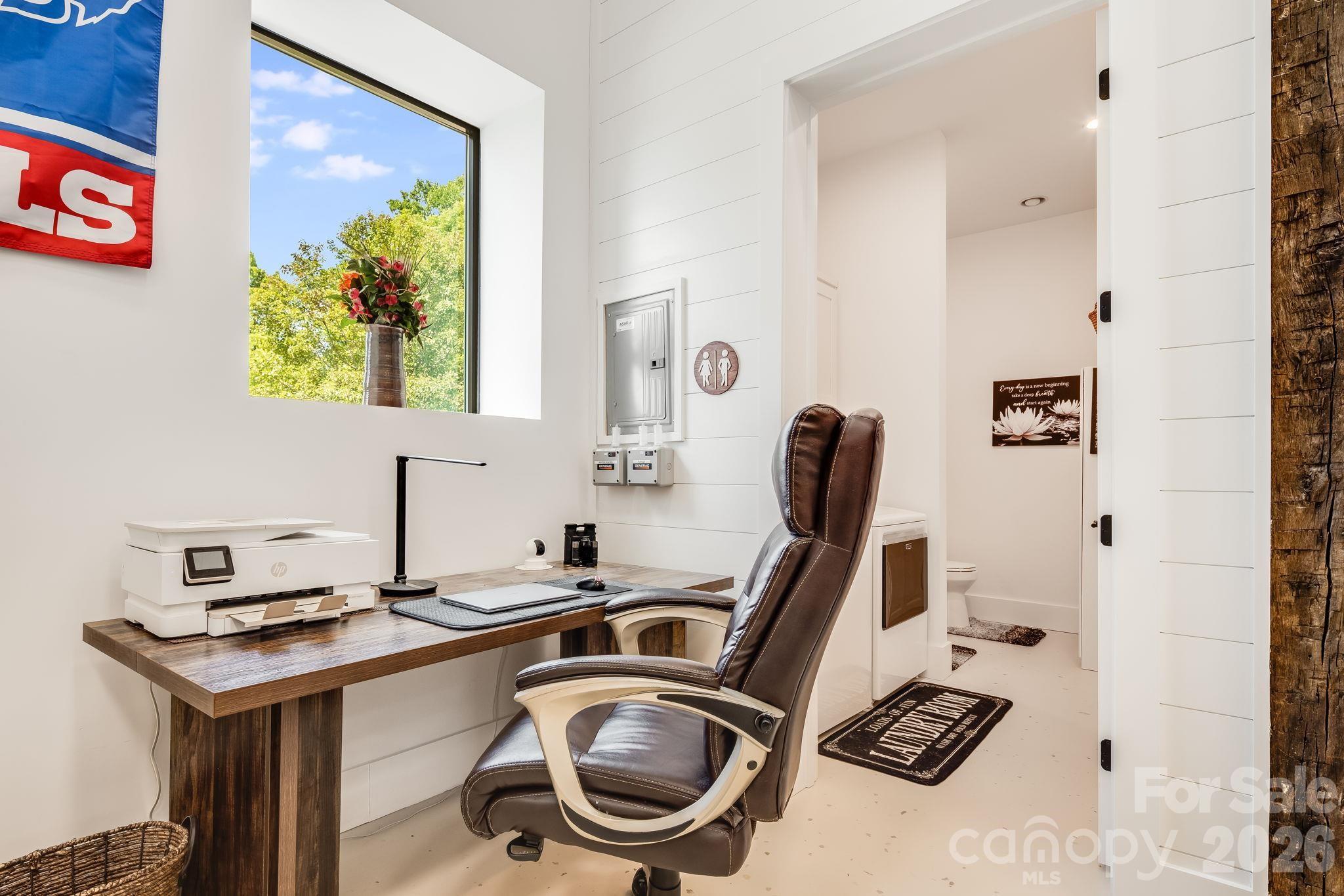 115 Speed Way #B — Lake Toxaway