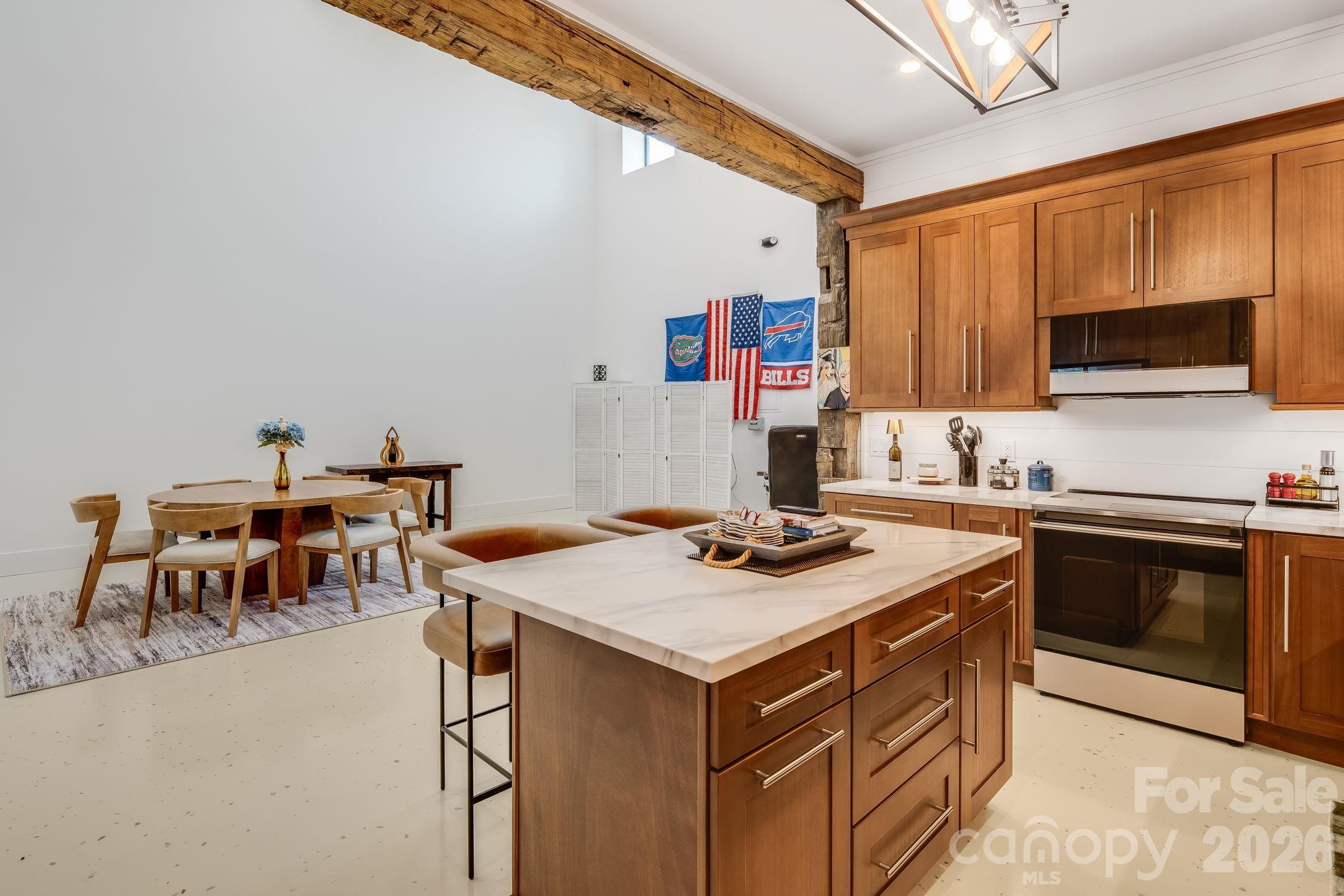 115 Speed Way #B — Lake Toxaway
