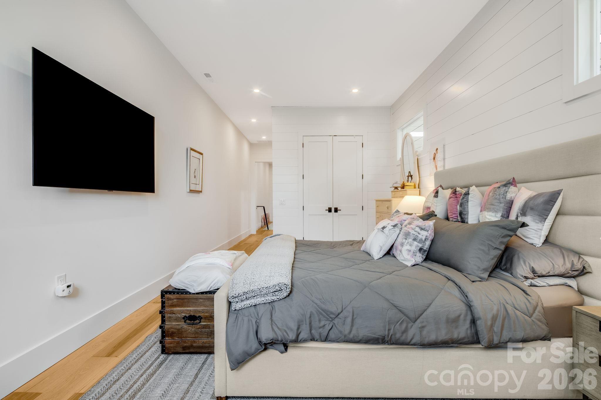 115 Speed Way #B — Lake Toxaway