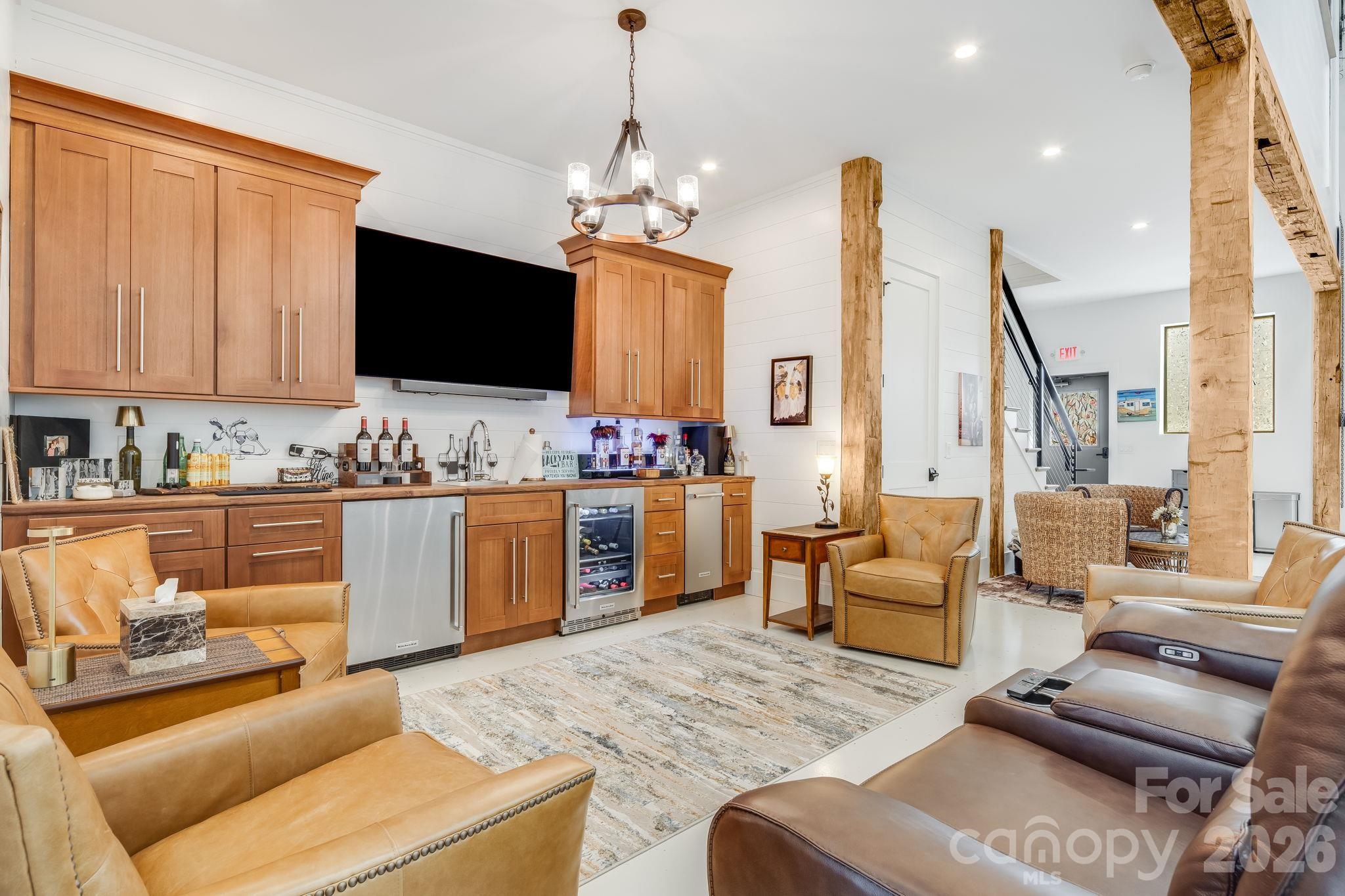 115 Speed Way #B — Lake Toxaway