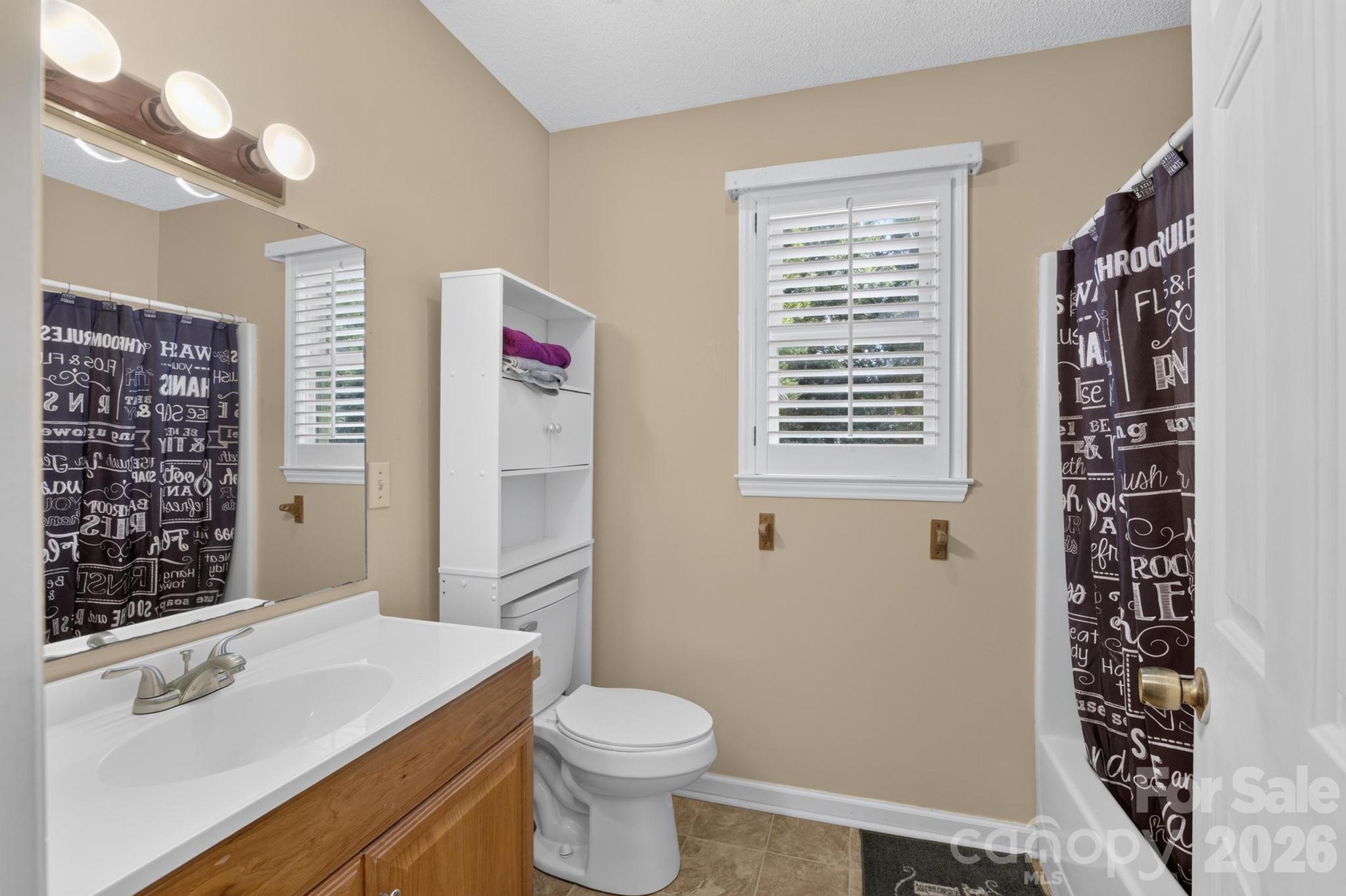 922 Plantation Drive — Lenoir