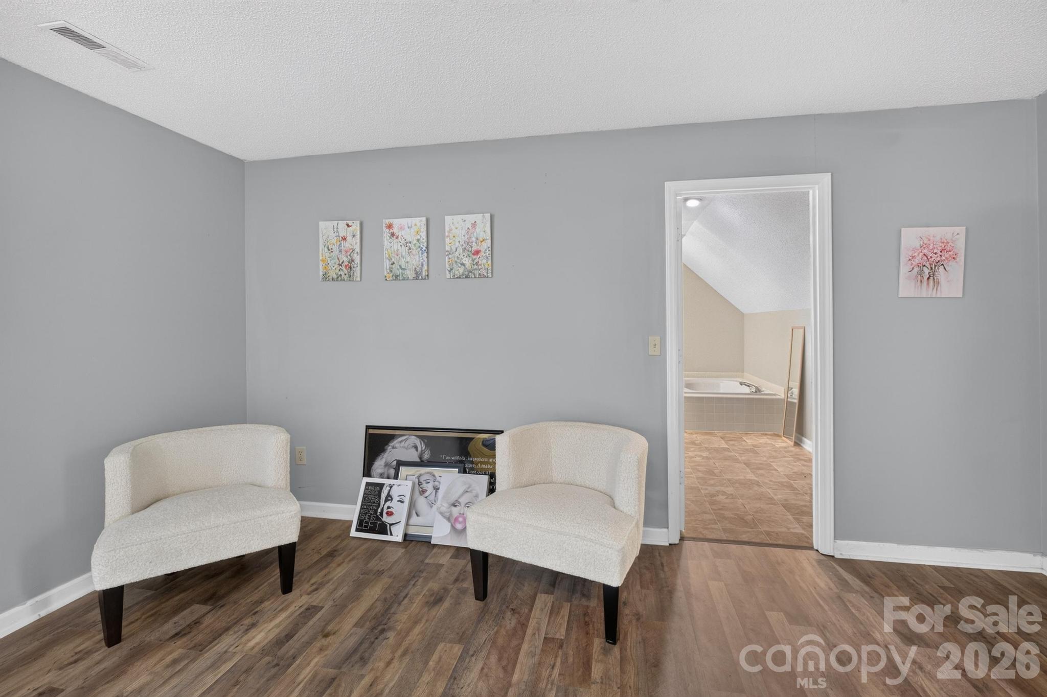922 Plantation Drive — Lenoir