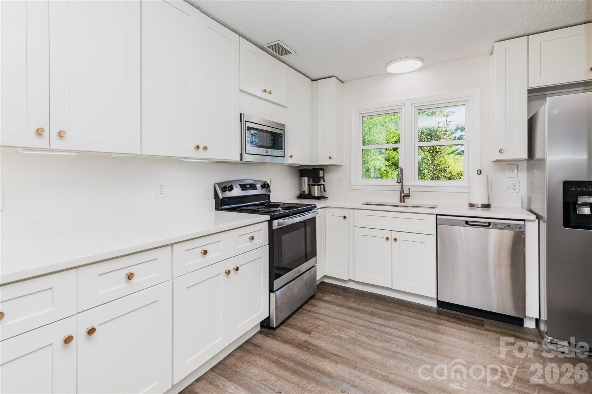 1041 Brawley School Road — Mooresville