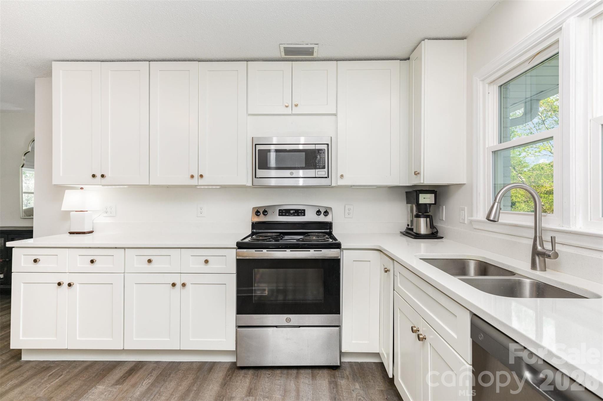 1041 Brawley School Road — Mooresville