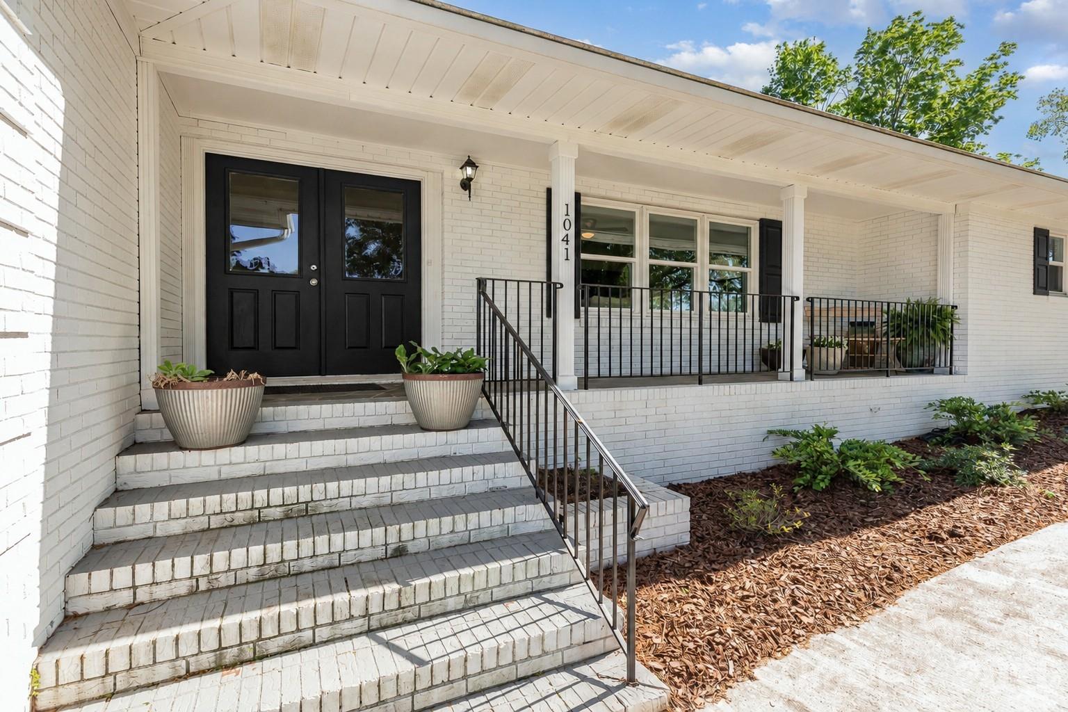 1041 Brawley School Road — Mooresville