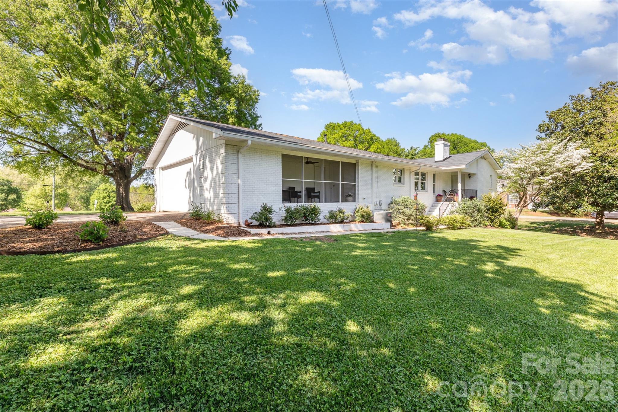 1041 Brawley School Road — Mooresville