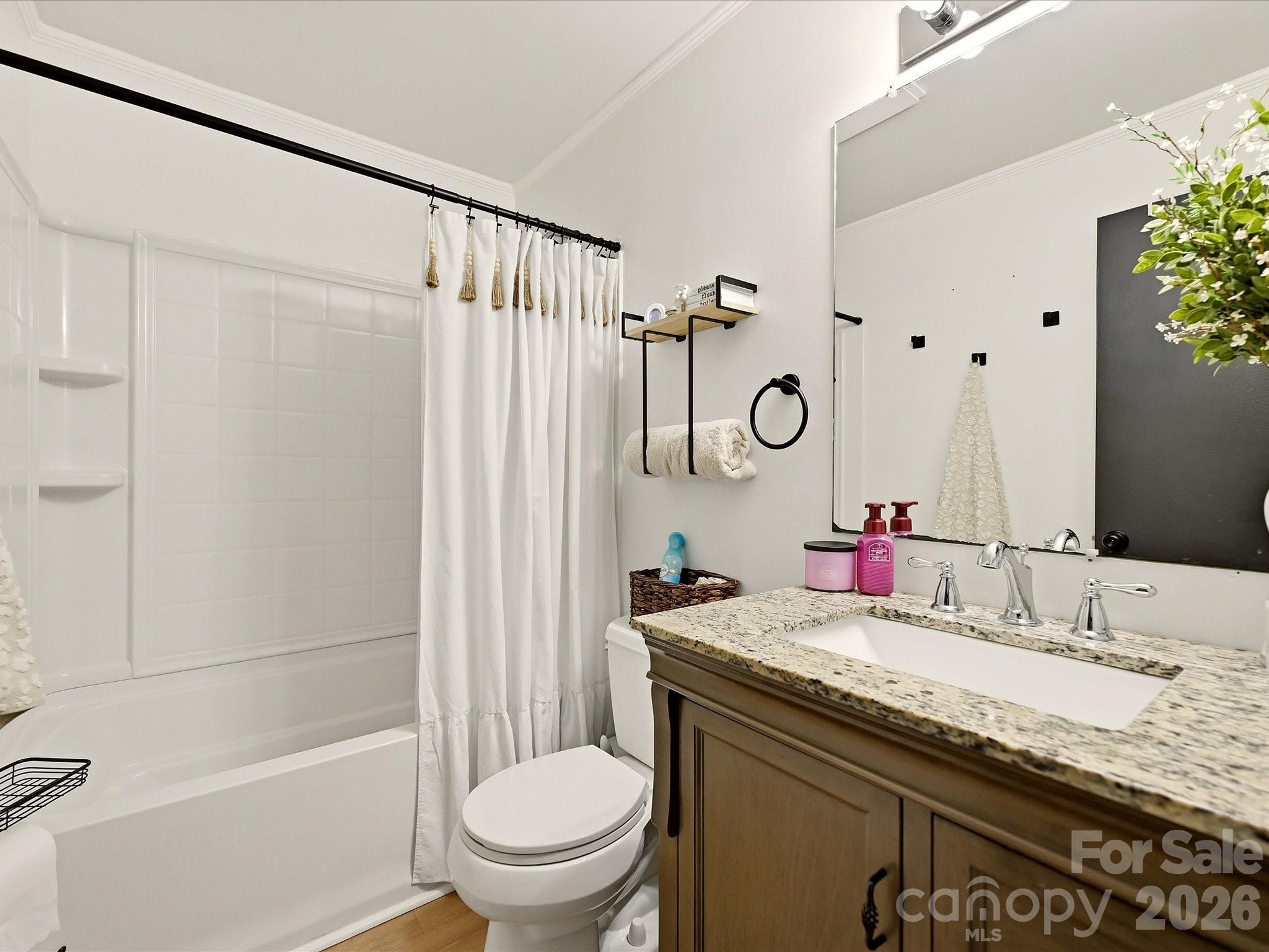 513 Paradise Circle — Belmont