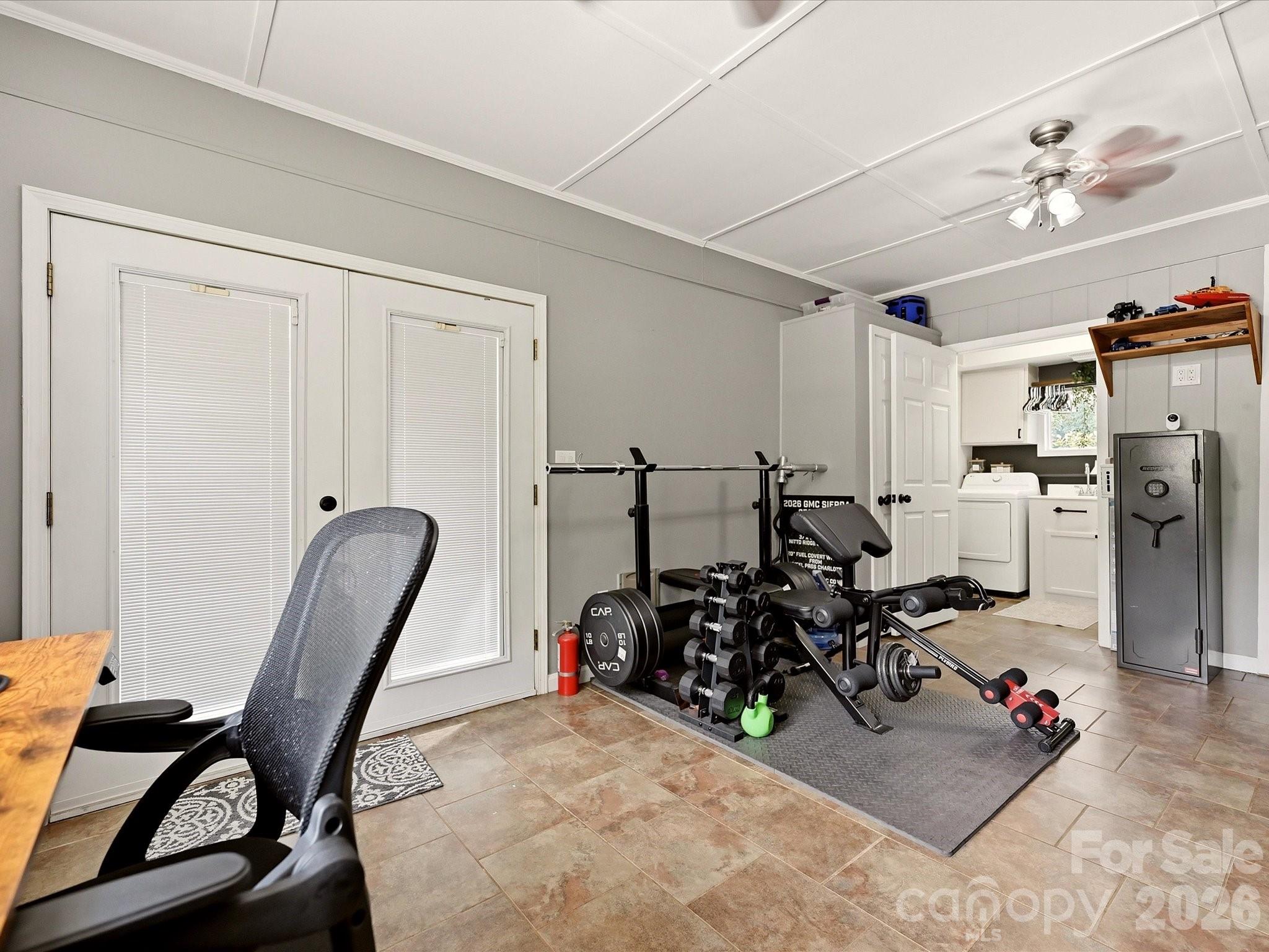 513 Paradise Circle — Belmont