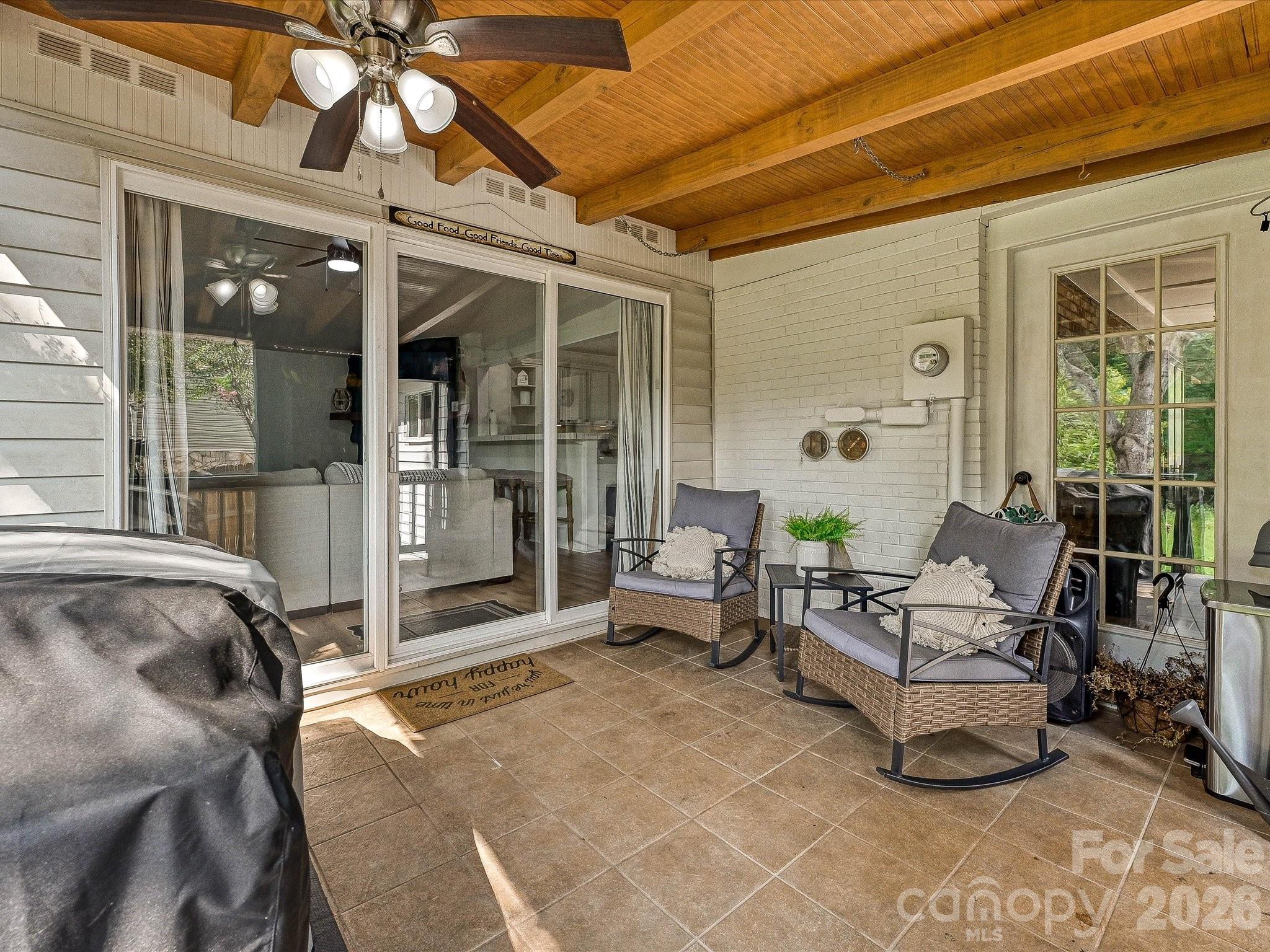 513 Paradise Circle — Belmont
