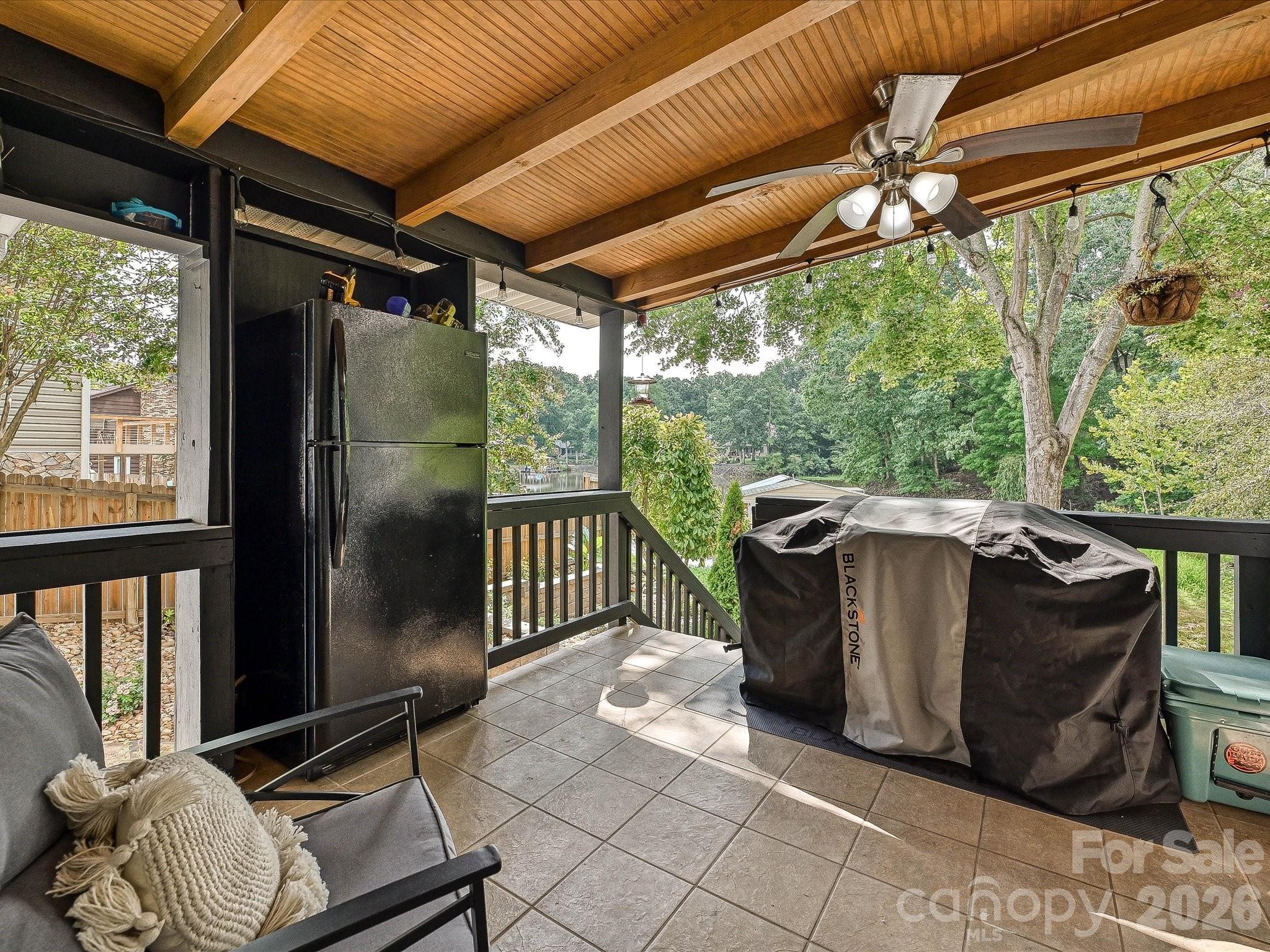 513 Paradise Circle — Belmont