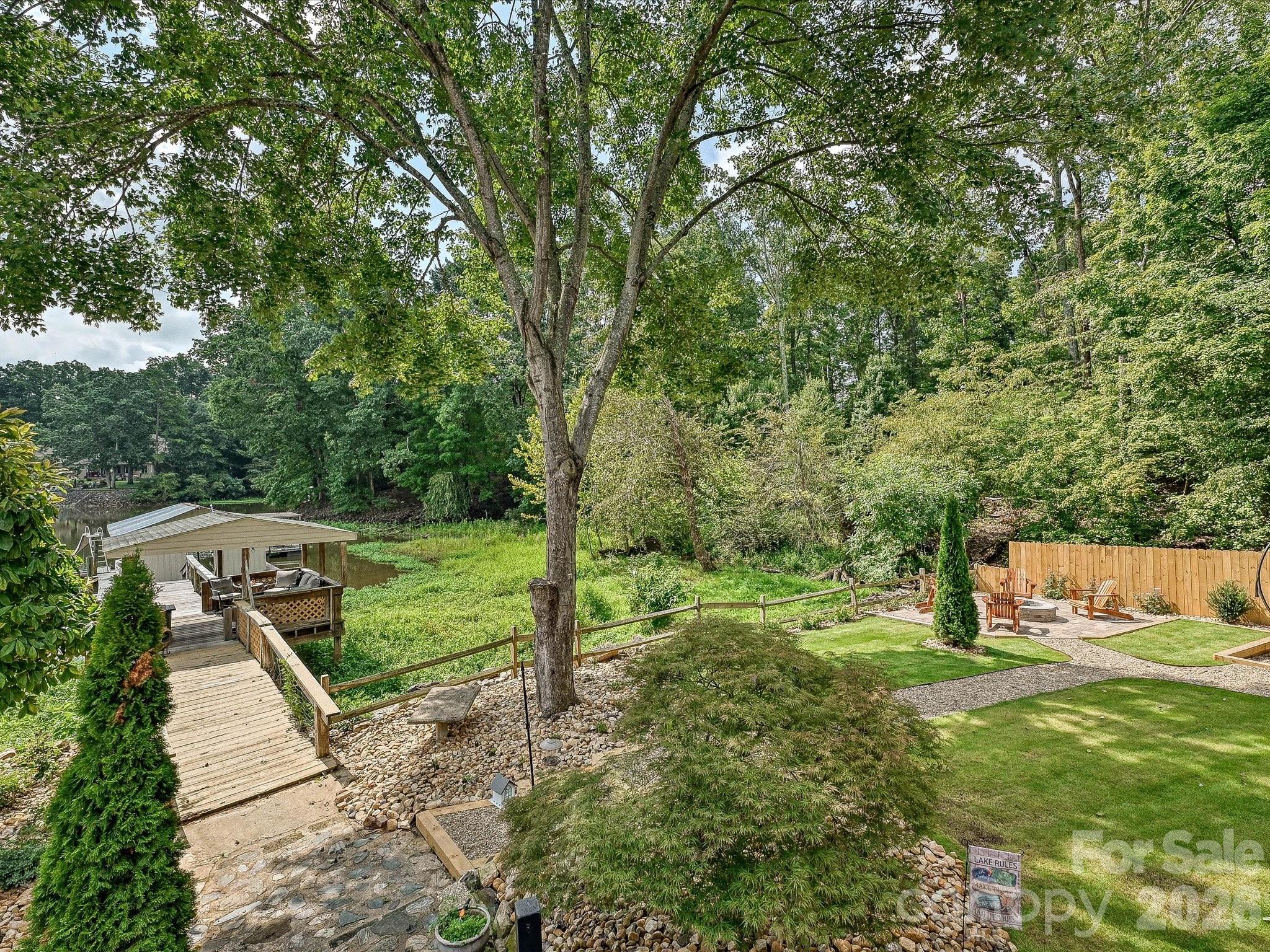 513 Paradise Circle — Belmont
