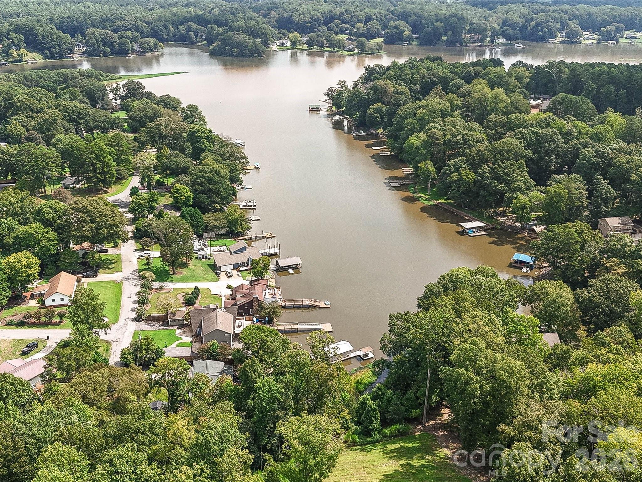 513 Paradise Circle — Belmont