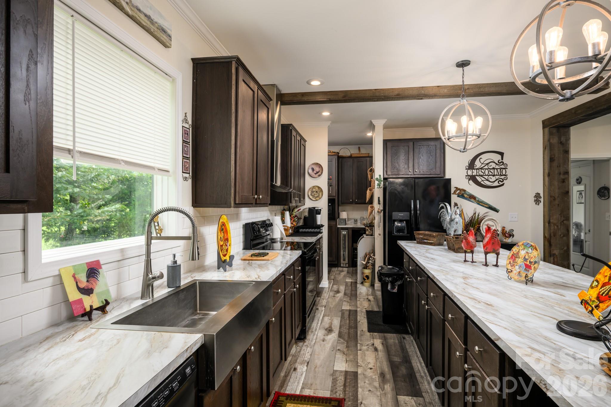 324 Plemmons Place — Marion