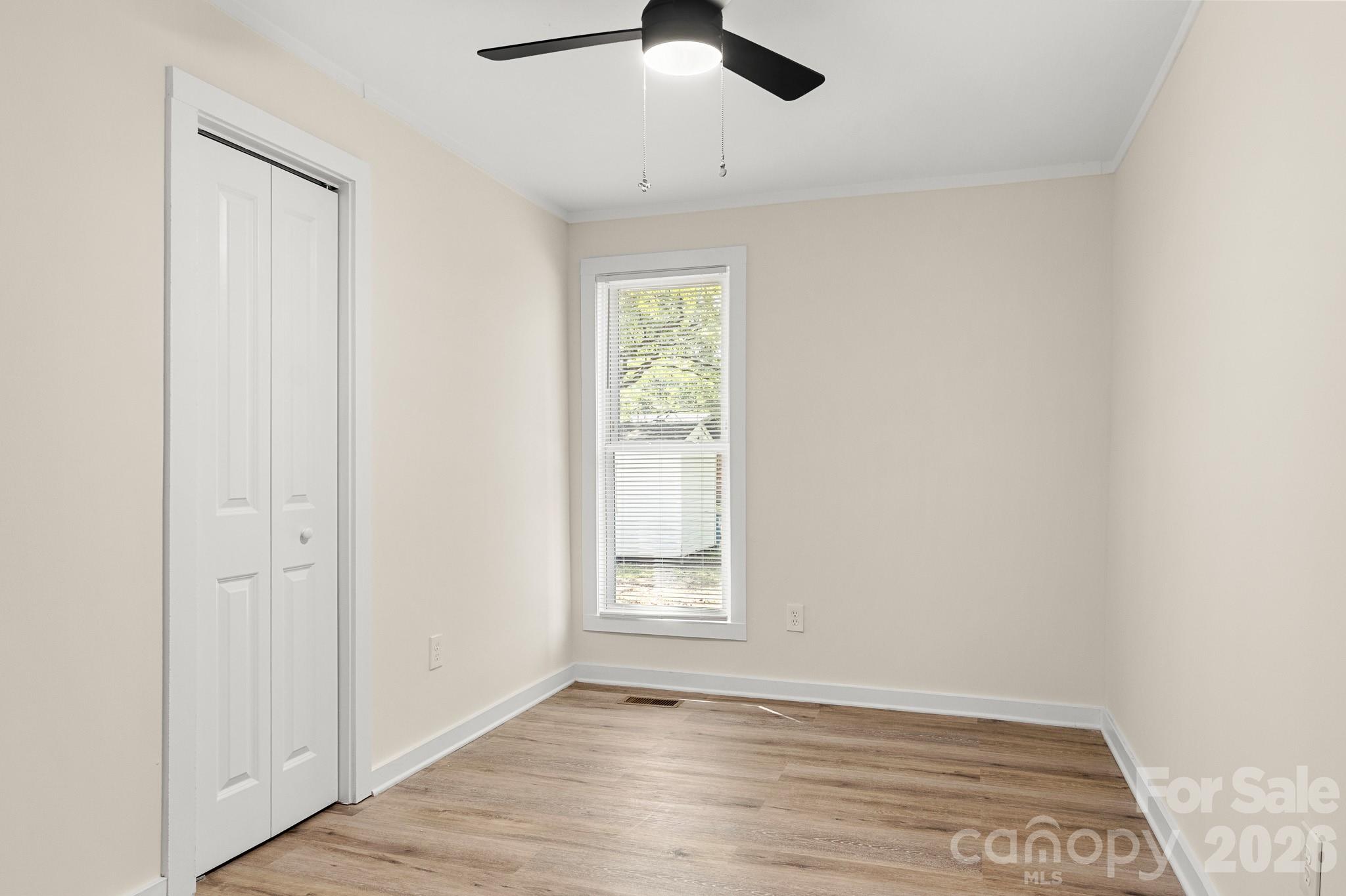 238 37th Street SW — Hickory