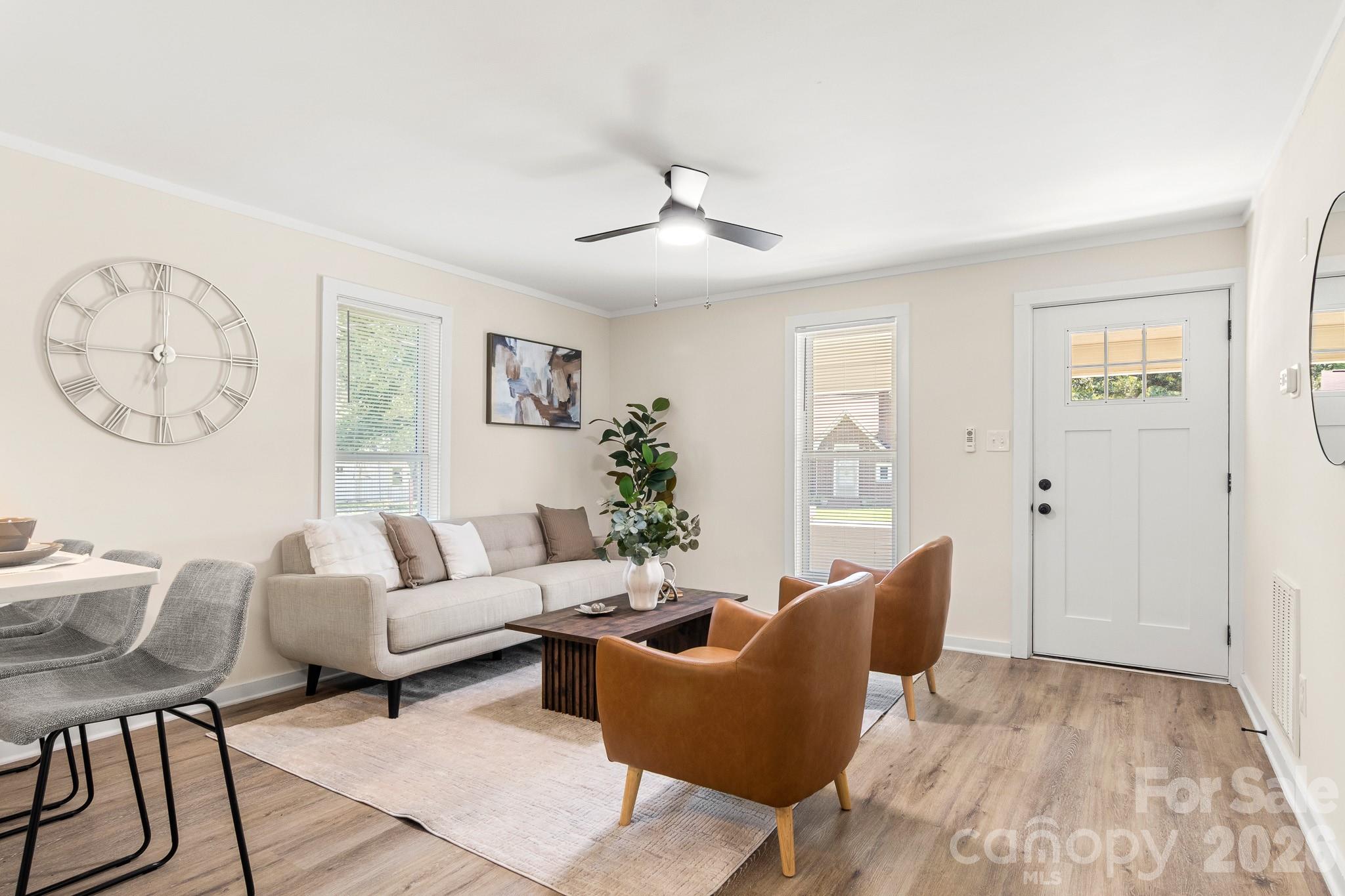 238 37th Street SW — Hickory