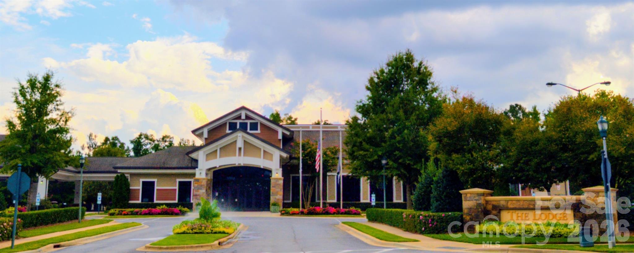 20246 Dovekie Lane — Fort Mill