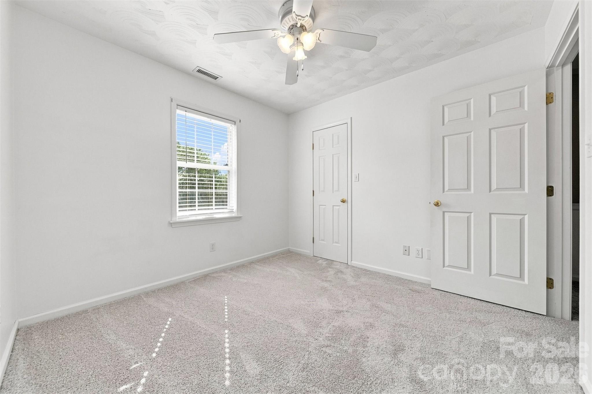 4948 Betty Drive NE — Hickory