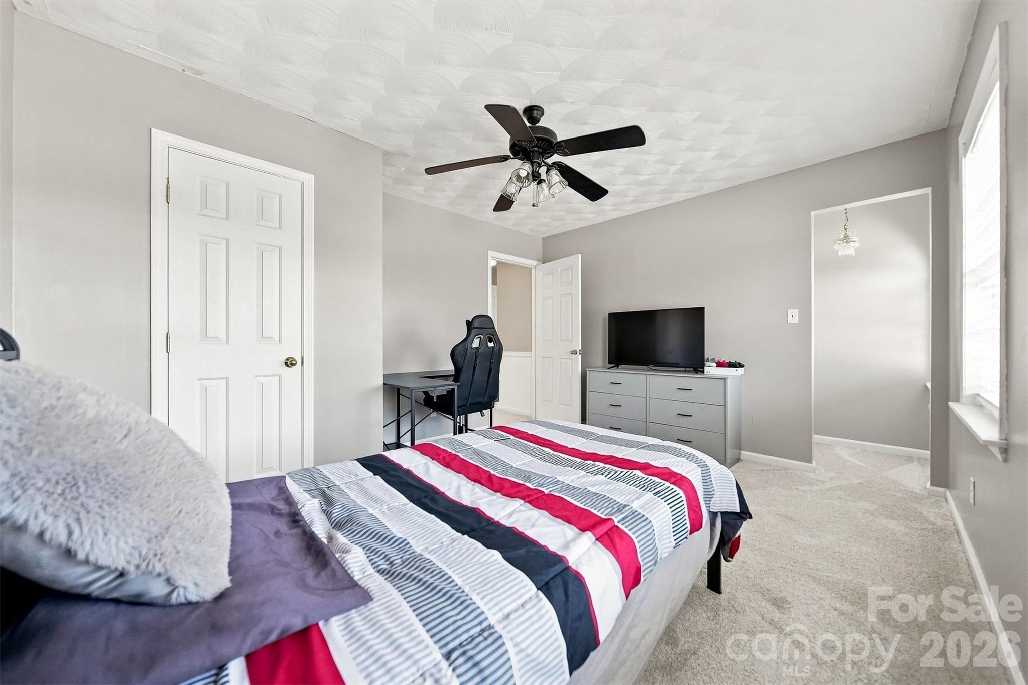 4948 Betty Drive NE — Hickory