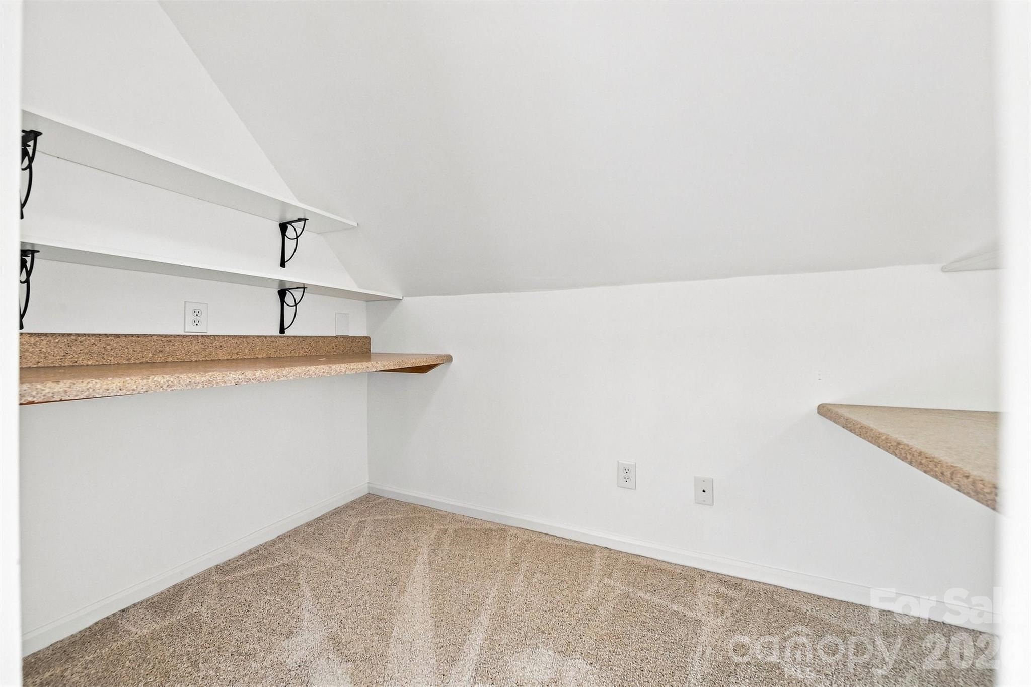 4948 Betty Drive NE — Hickory
