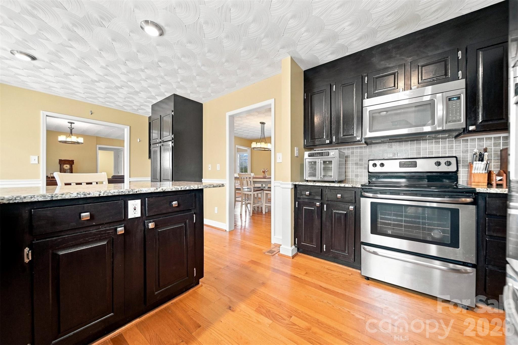 4948 Betty Drive NE — Hickory
