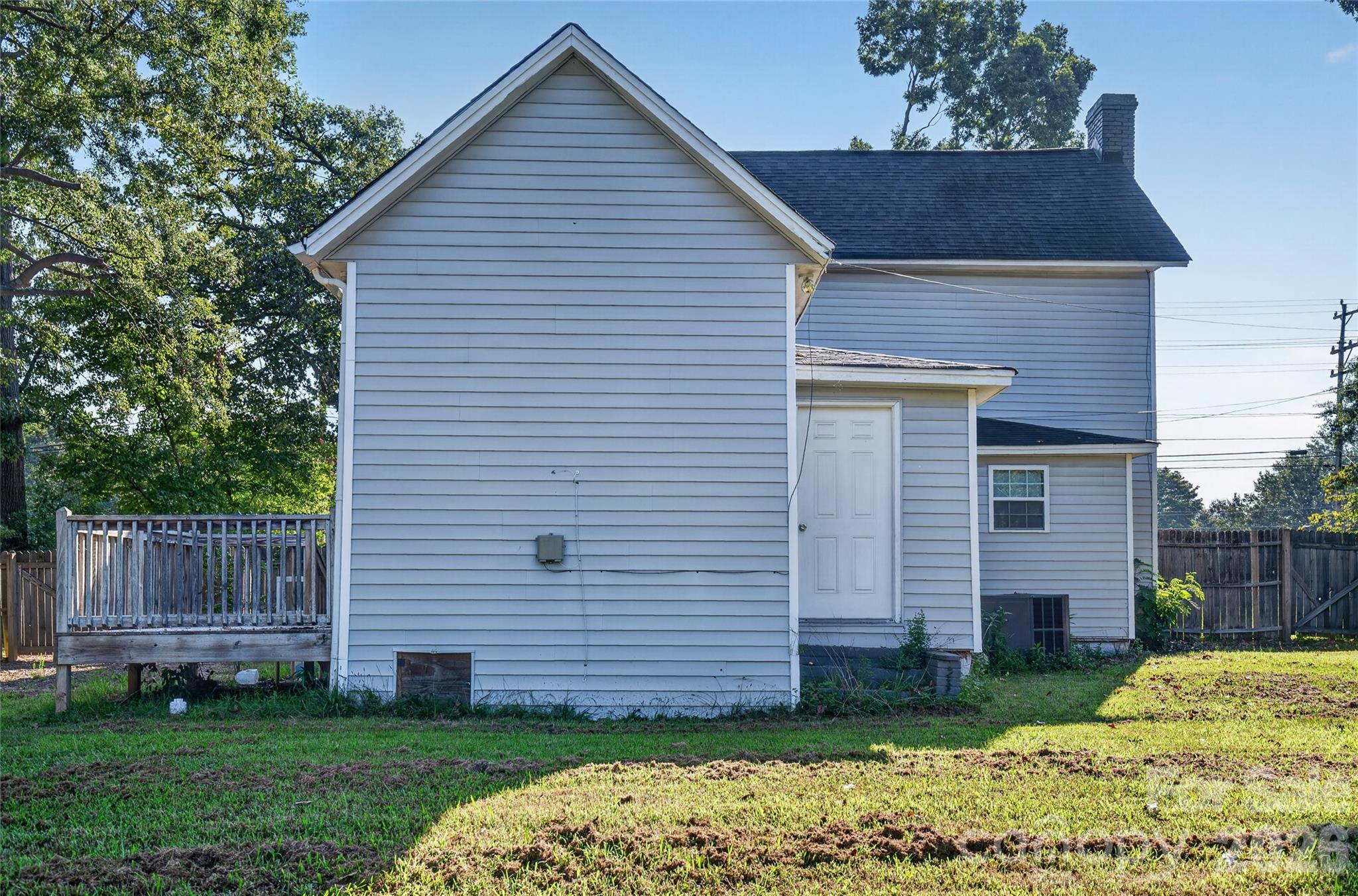 659 N Main Street — Stanley