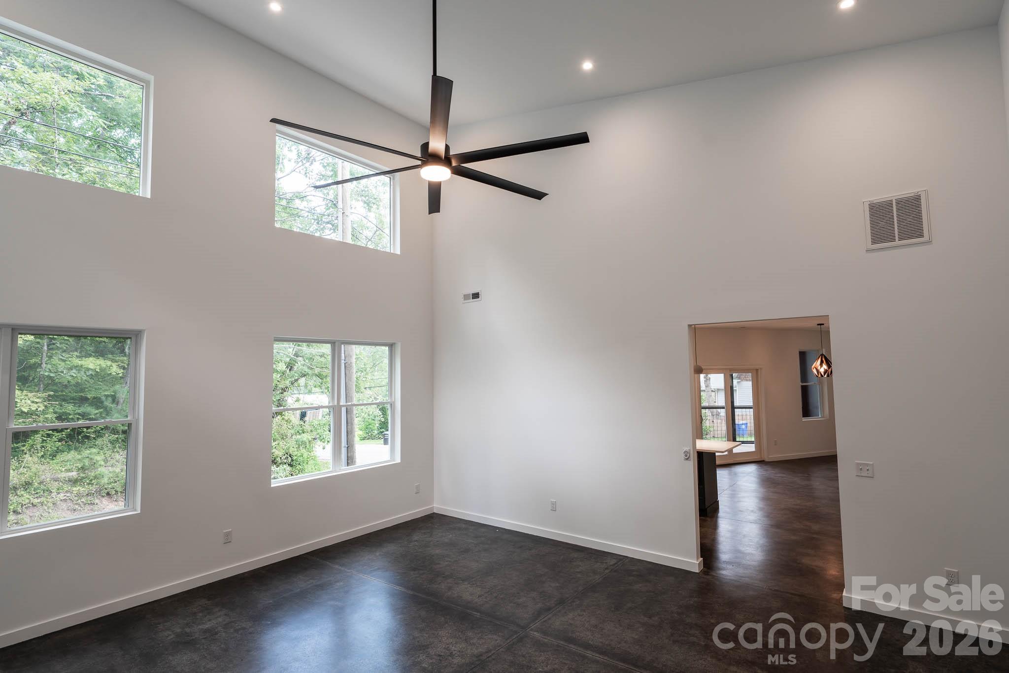 33 Spooks Branch Road — Asheville