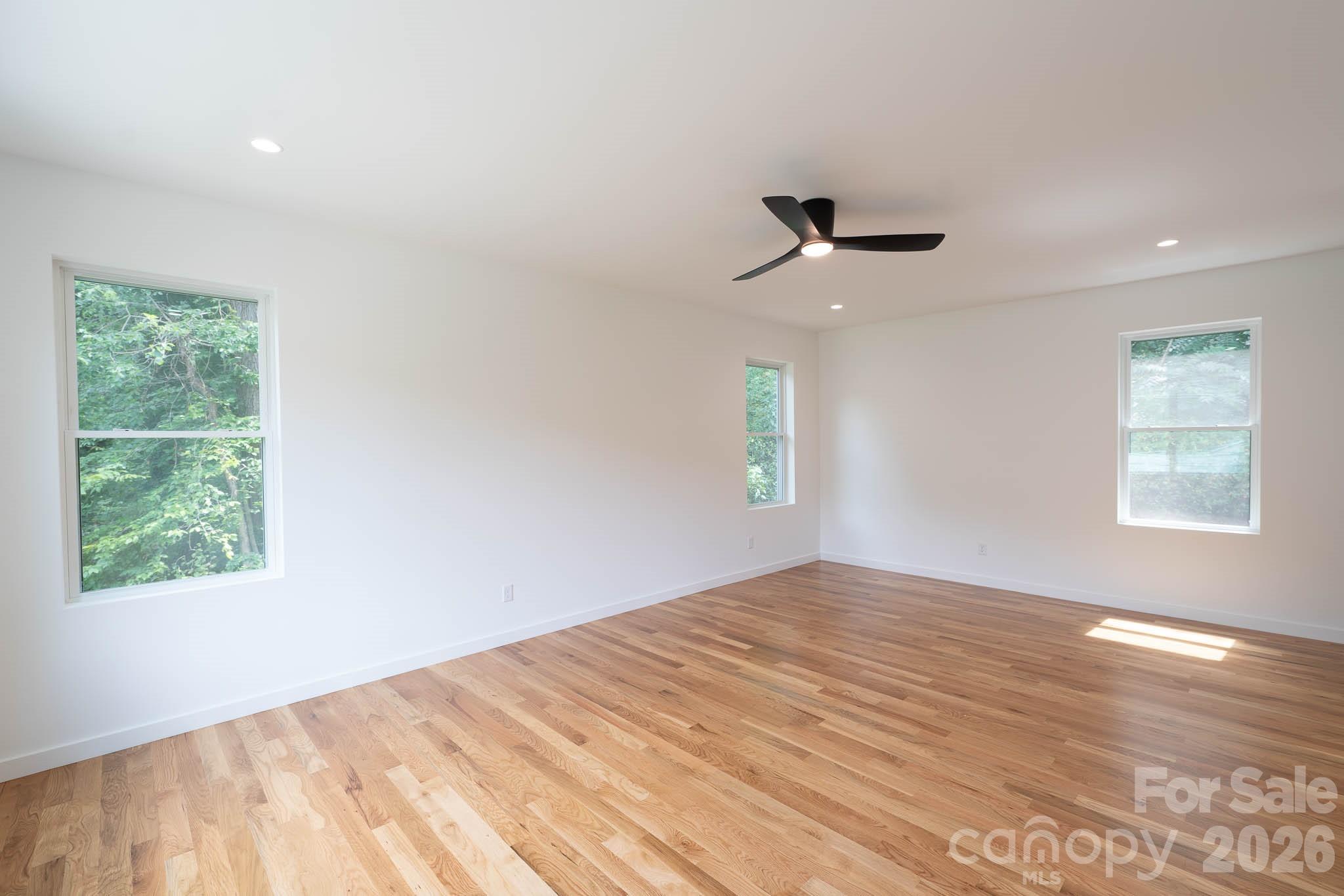 33 Spooks Branch Road — Asheville