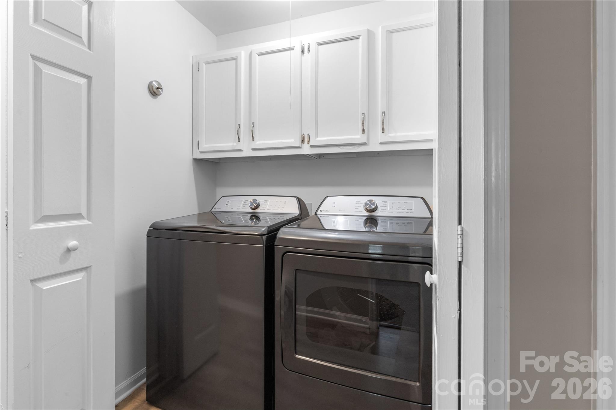 2274 White Pine Court — Lancaster