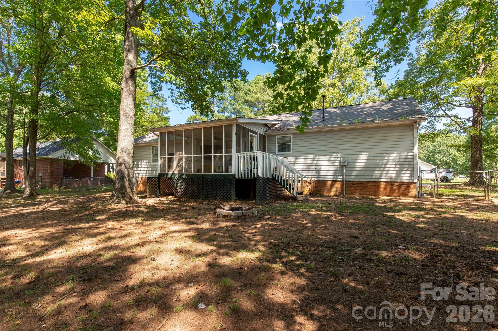 2274 White Pine Court — Lancaster