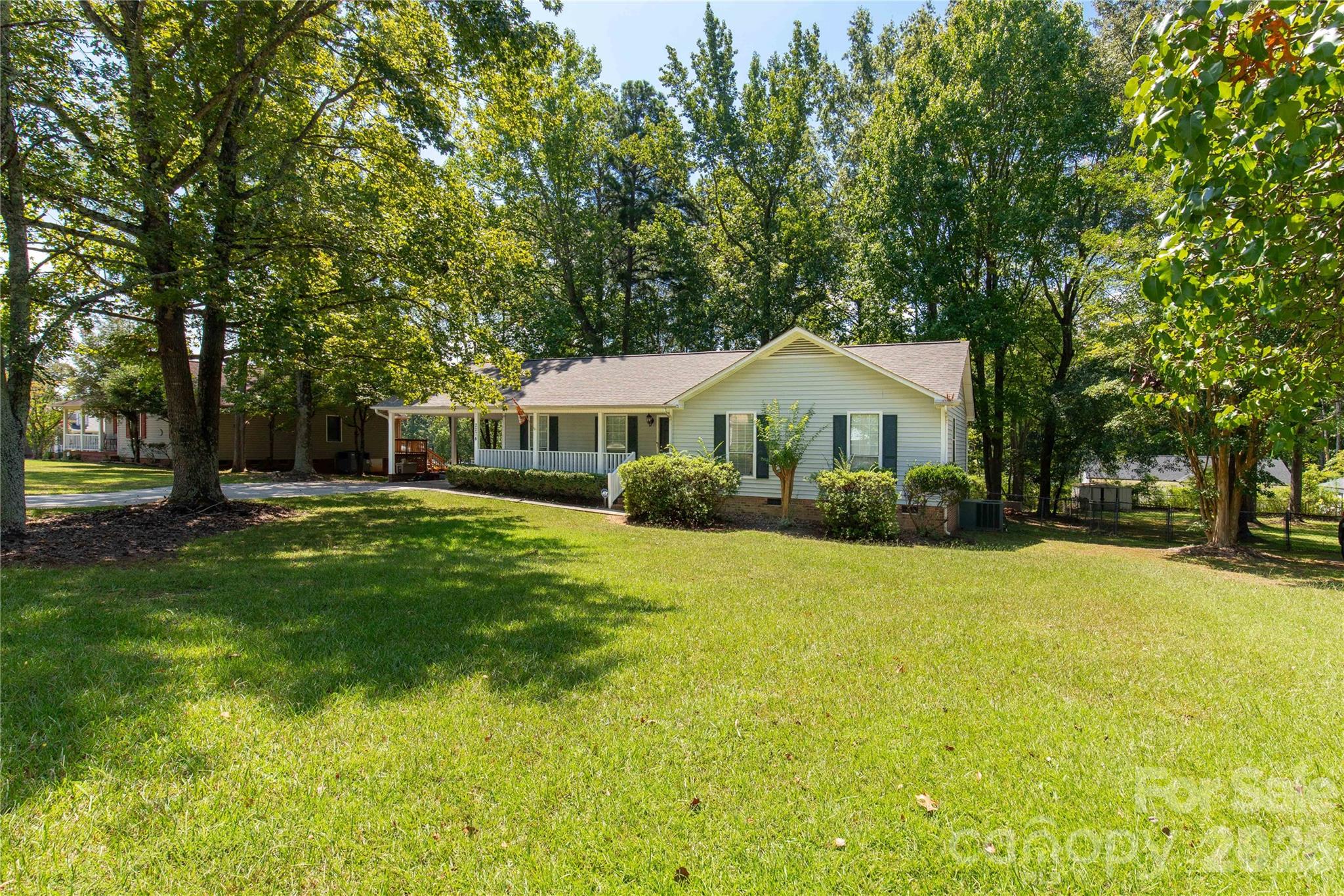 2274 White Pine Court — Lancaster
